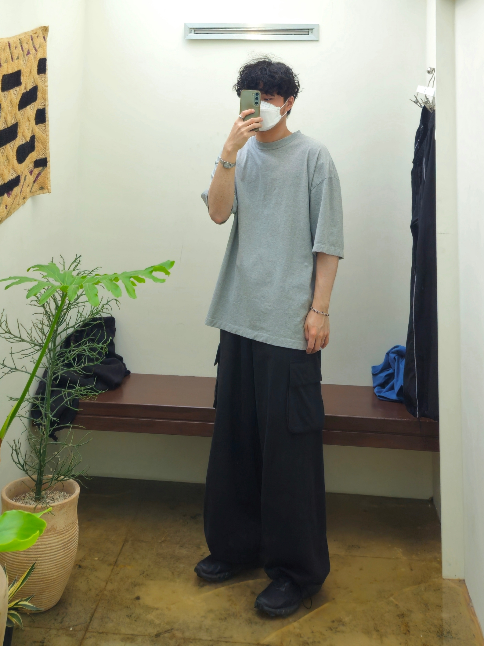 Polyteru Human Index Human Jumbo 1/2 T-Shirt Gray, Polyteru Human Index Index Track Pants Black/White 착용 스타일 - 2