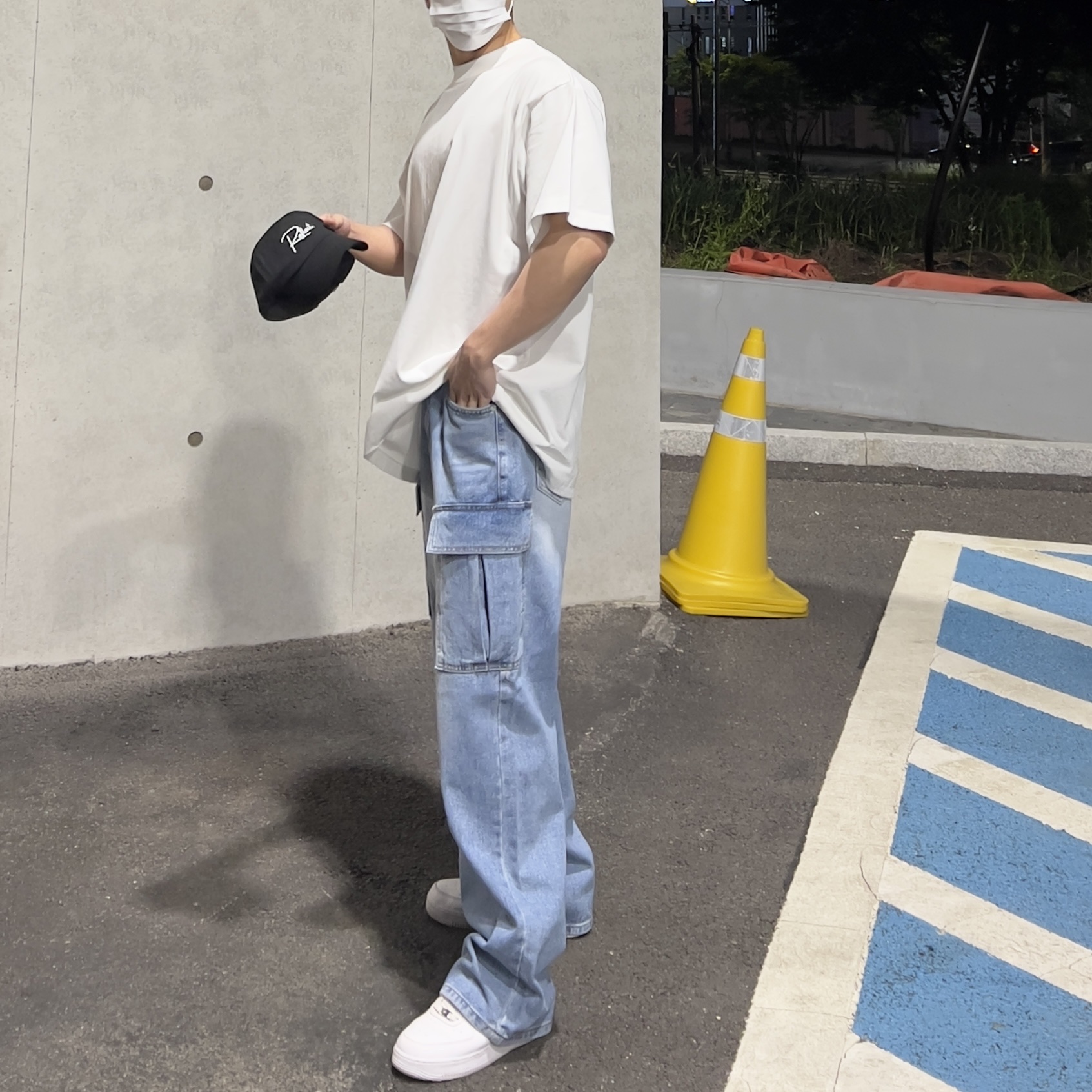 Nike Air Force 1 '07 Low White, Nike x Supreme Air Force 1 Low White 착용 스타일 - 3