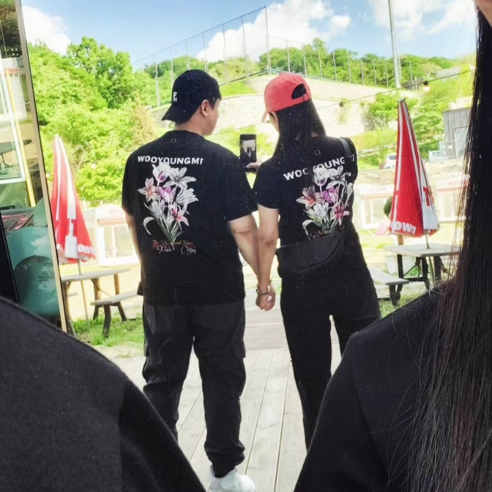 Wooyoungmi Flower Back Logo T-Shirt Black - 24SS, Wooyoungmi Logo Ball Cap Black - 24SS 착용 스타일