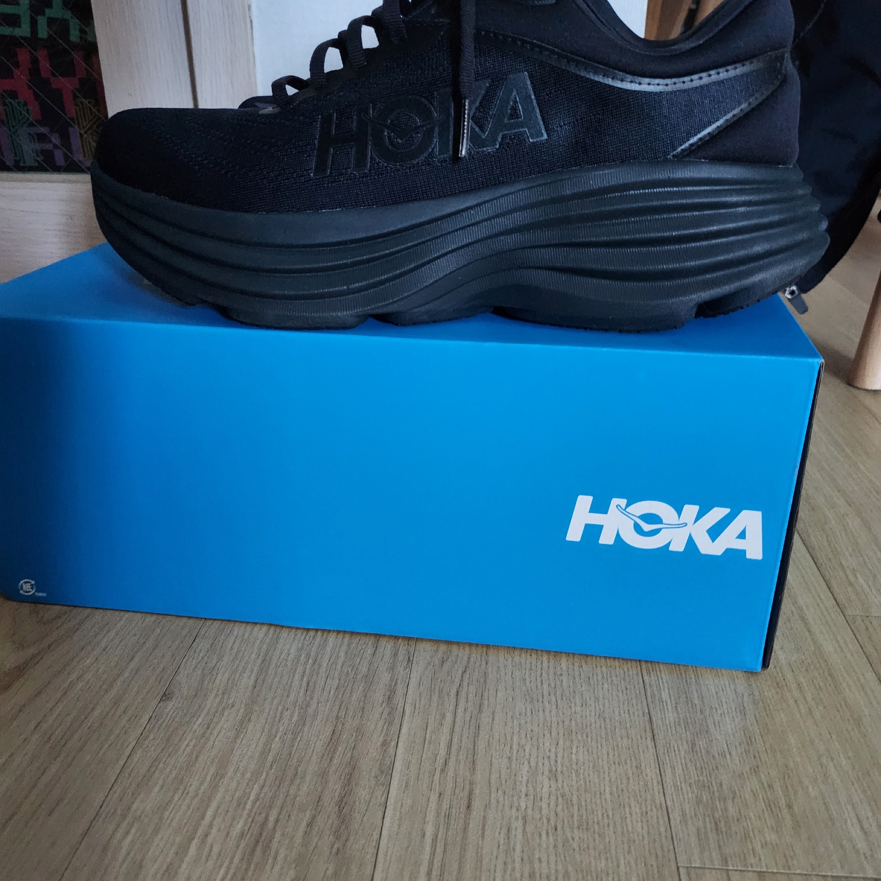 Hoka Bondi 8 Black - Wide 착용 스타일 - 3