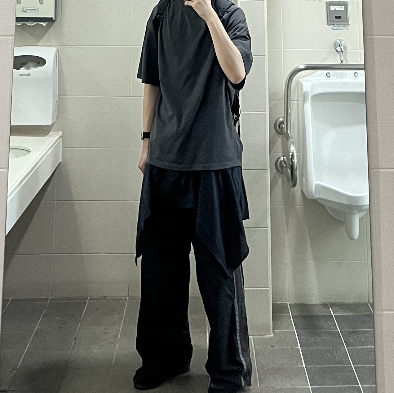 Polyteru Human Index Human Regular 1/2 T-Shirt Dyed Gray, Polyteru Human Index Index Track Pants Black/White 착용 스타일 - 1
