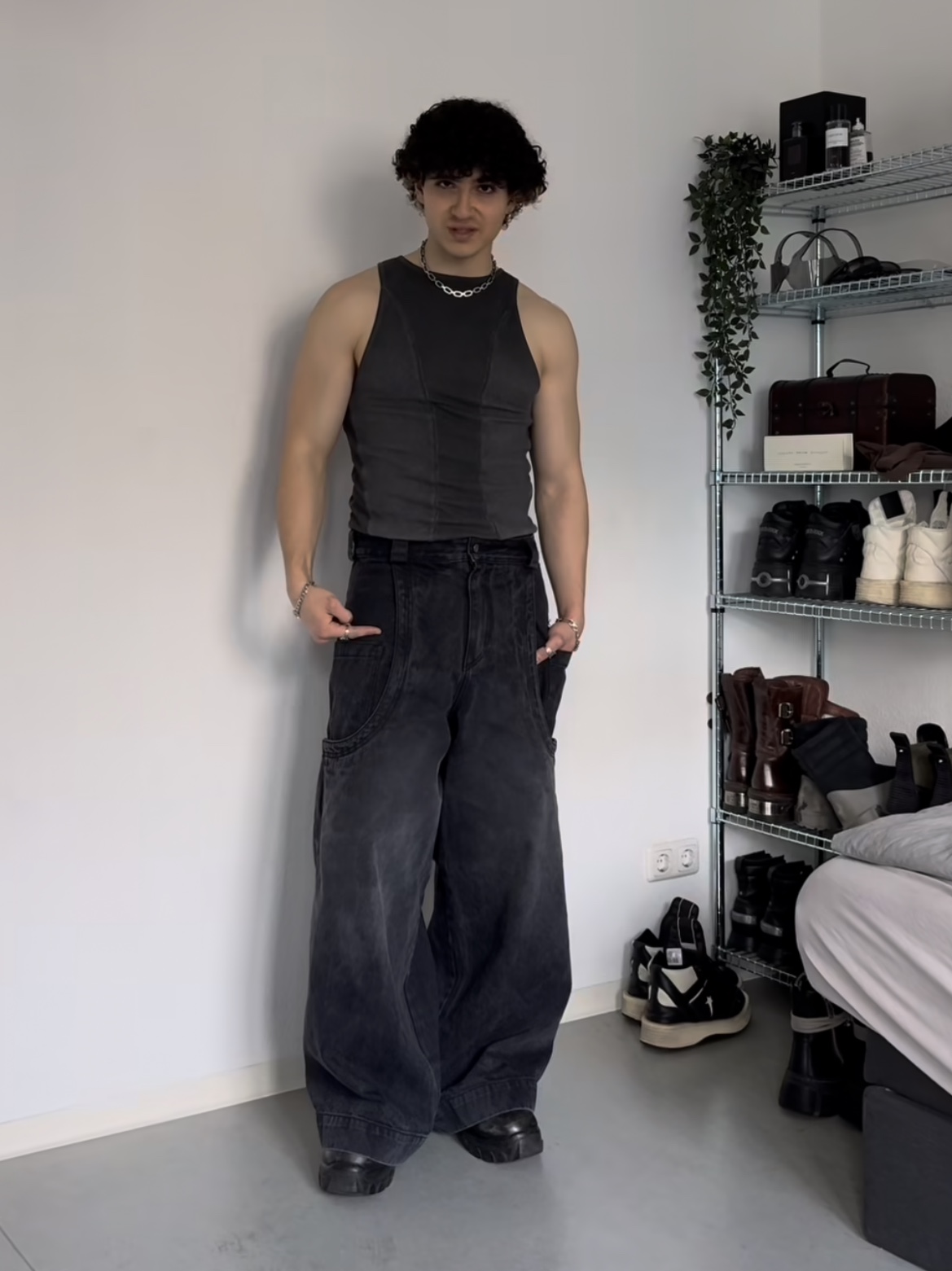 [KREAM 단독] Hyacyn Denim Us Sevar Rof Black 착용 스타일 - 1