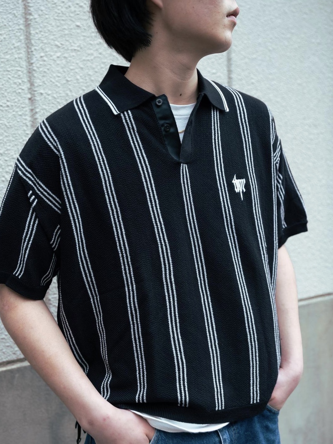 Tightbooth Stripe Knit Polo Black 착용 스타일 - 1