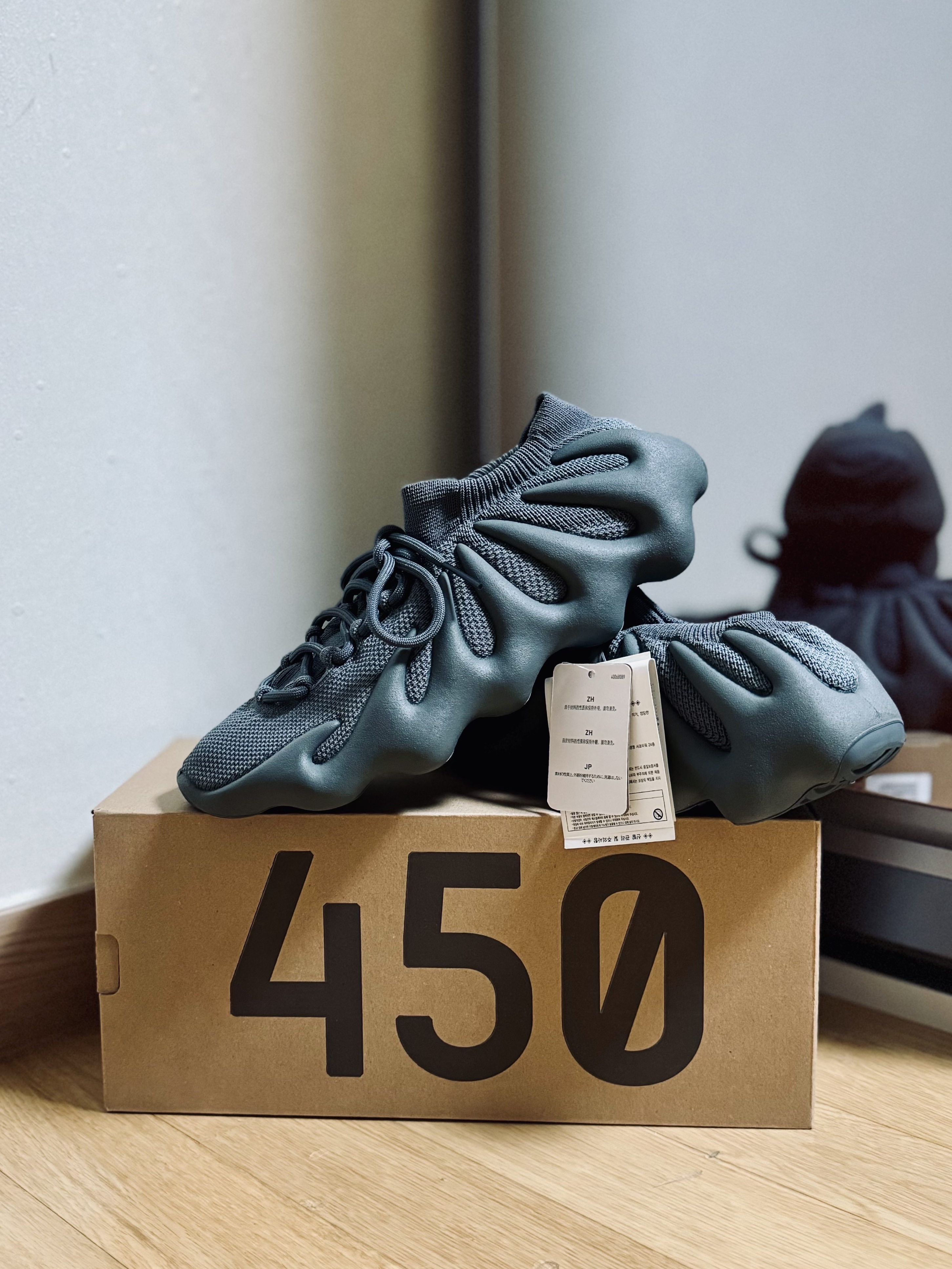 Adidas Yeezy 450 Stone Teal, Adidas Yeezy 450 Stone Grey 착용 스타일