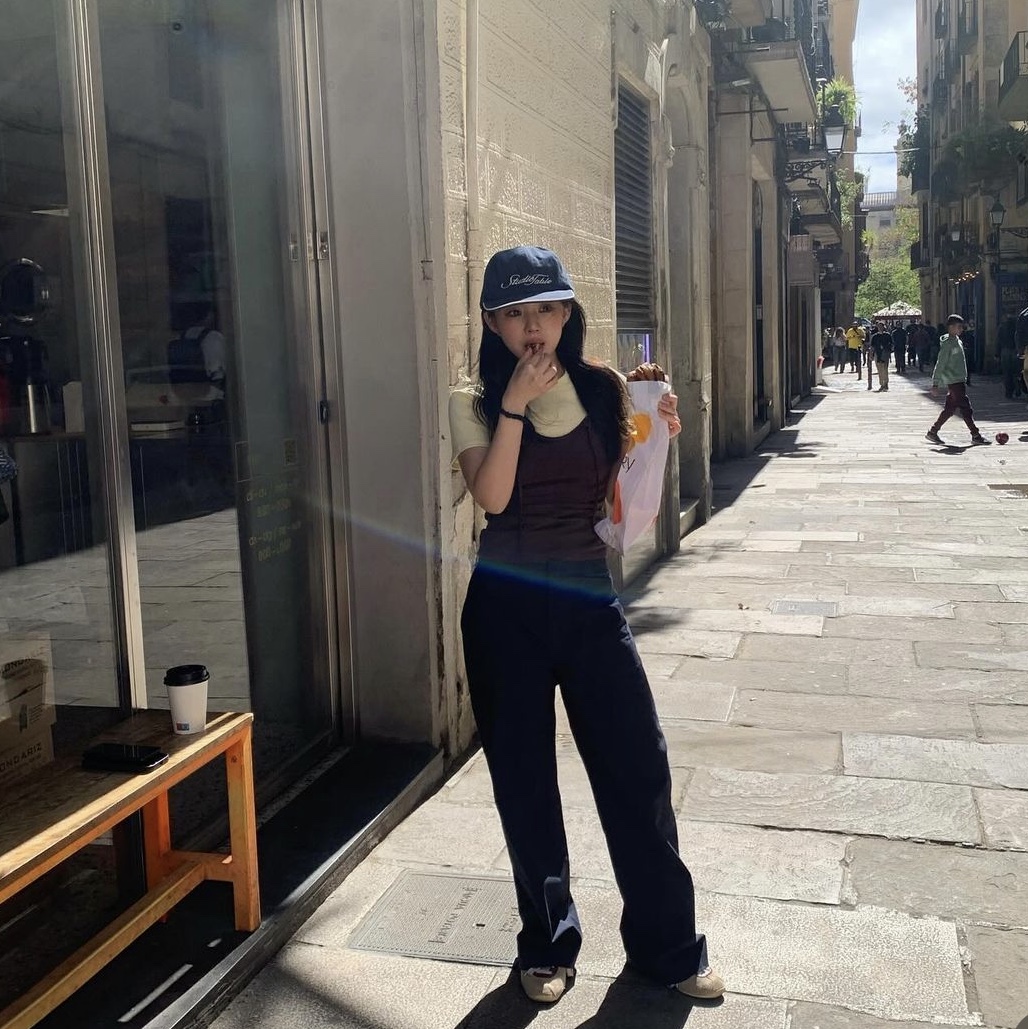 Studiotable Ribbon Sleeveless White, Studiotable Ribbon Sleeveless Brown 착용 스타일