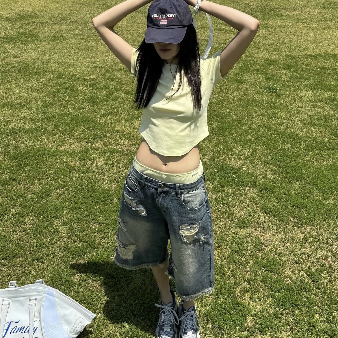 Studiotable Round Hem Simbol Top Soft Pink, Studiotable Jersey Shorts Pink 착용 스타일