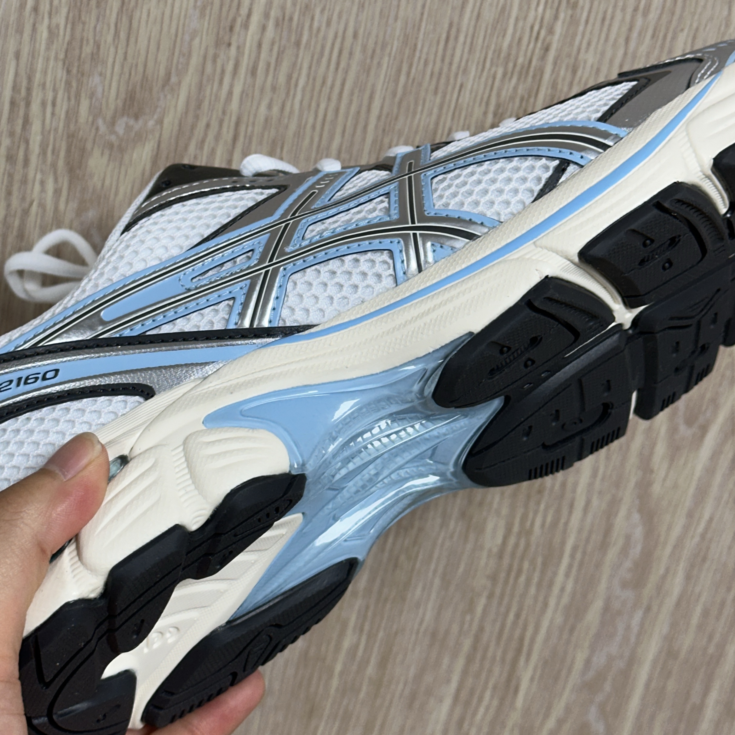 Asics GT-2160 White Pure Silver 착용 스타일 - 2