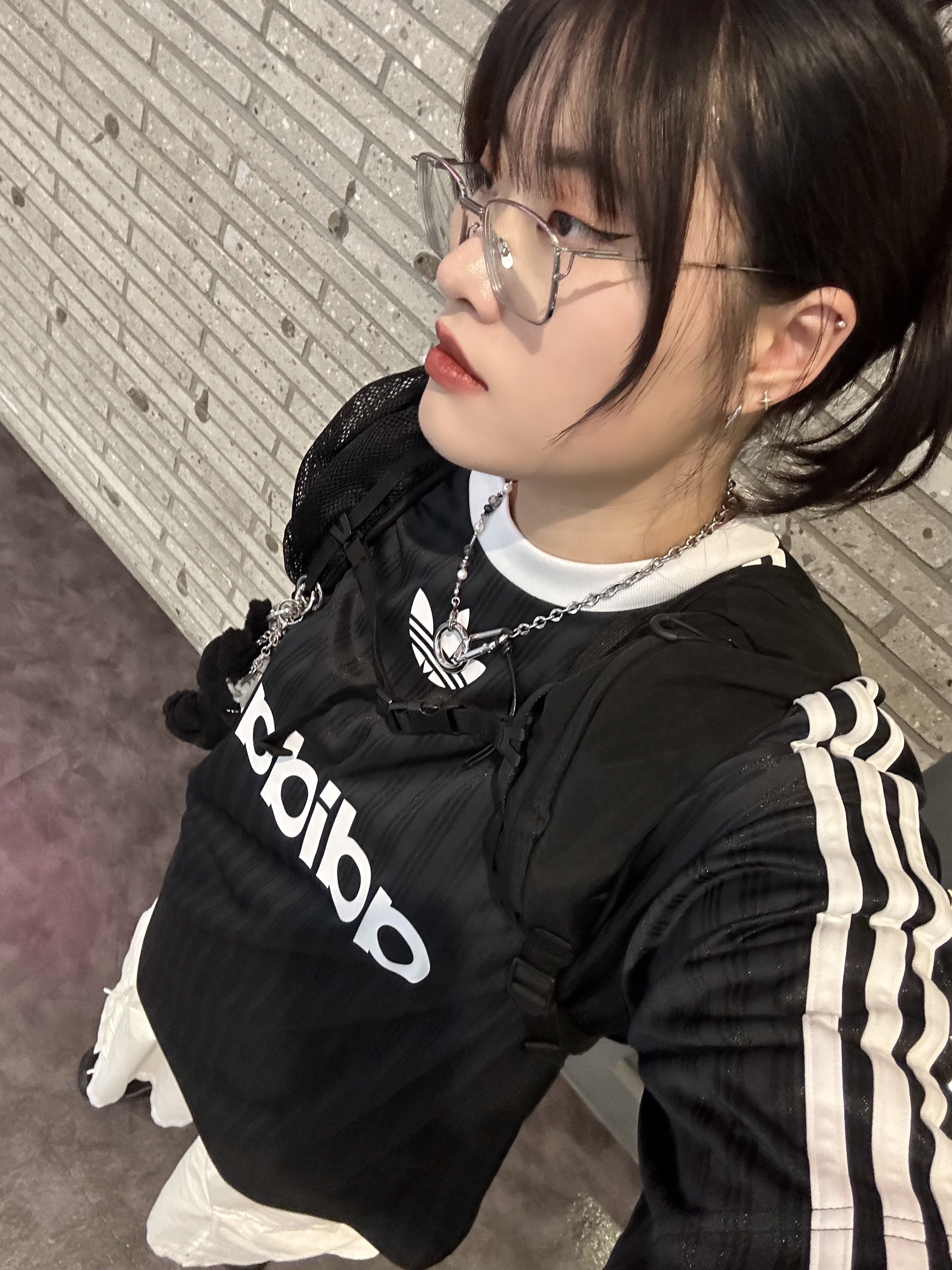 Matin Kim MS129 Sneakers Black 착용 스타일 - 2
