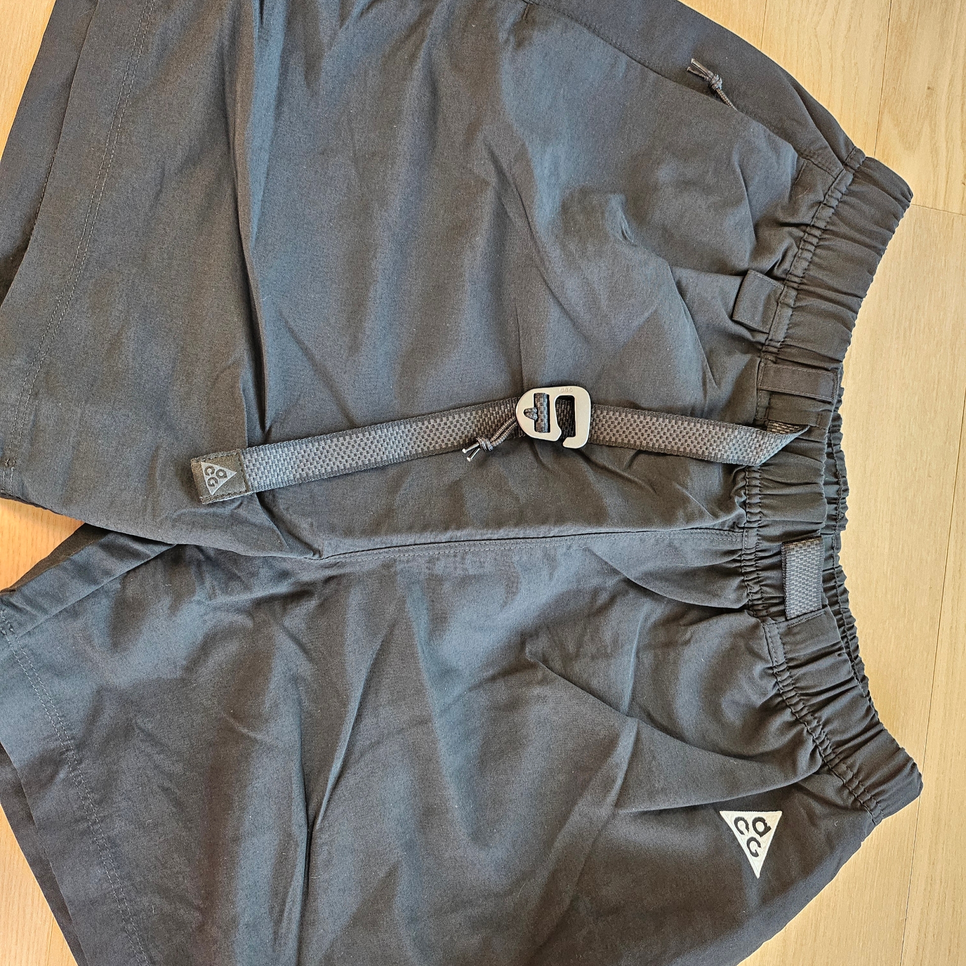 Nike NRG ACG Trail Shorts Black Dark Smoke Grey - Asia 착용 스타일