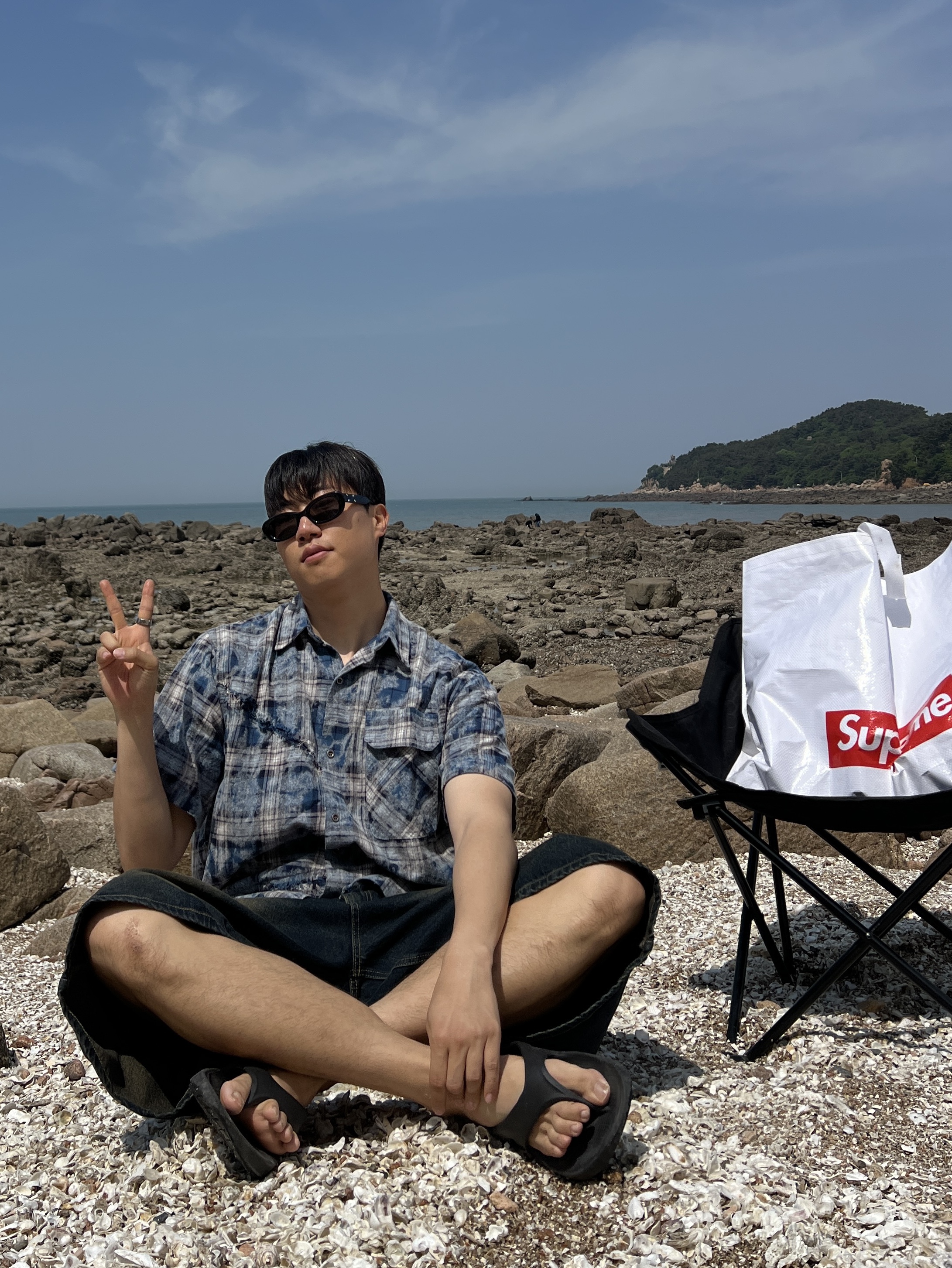 Oofos OOriginal Black 착용 스타일 - 3