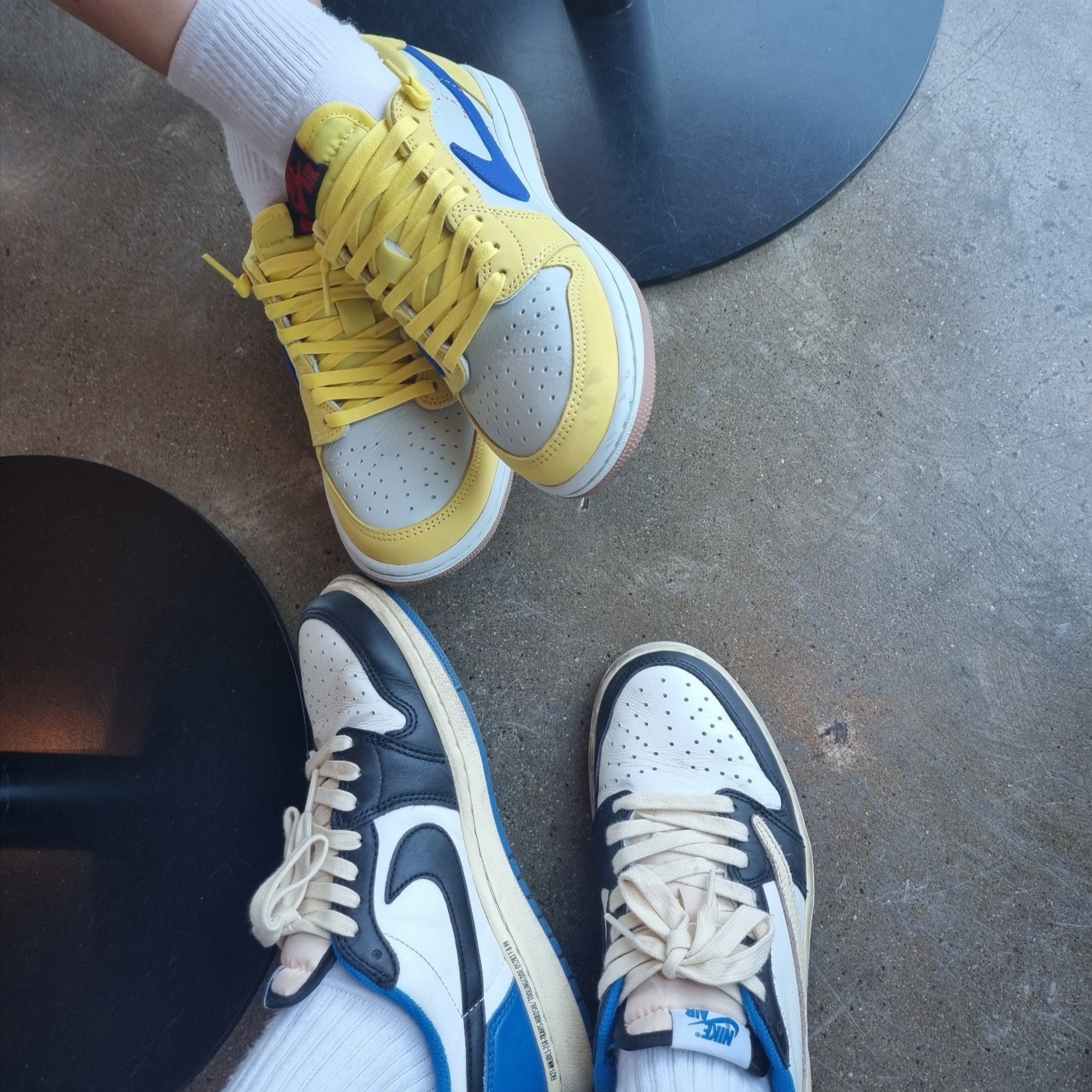 (W) Jordan 1 x Travis Scott Retro Low OG SP Canary, Jordan 1 x Travis Scott x Fragment Retro Low OG SP Military Blue 착용 스타일