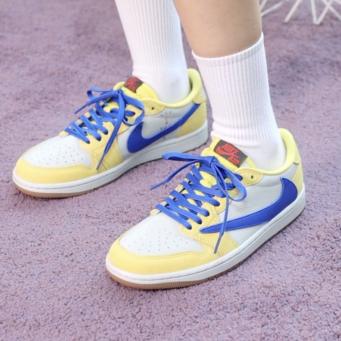 (W) Jordan 1 x Travis Scott Retro Low OG SP Canary 착용 스타일 - 6