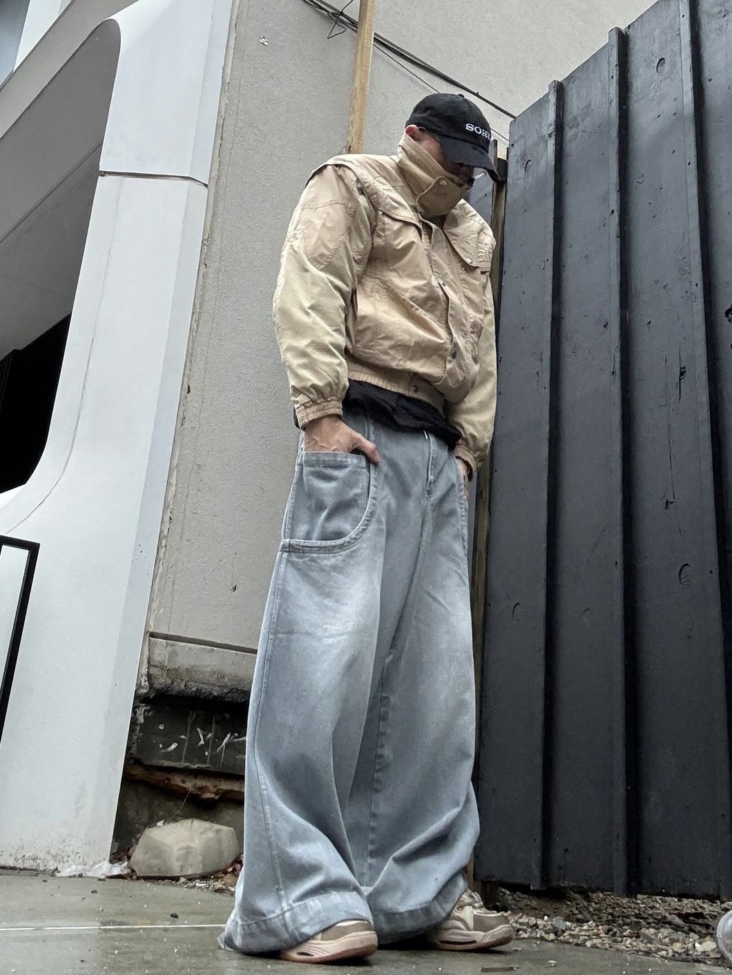 [KREAM 단독] Hyacyn Cap SOHY Black, [KREAM 단독] Hyacyn Denim Us Sevar Rof Silver 착용 스타일 - 2