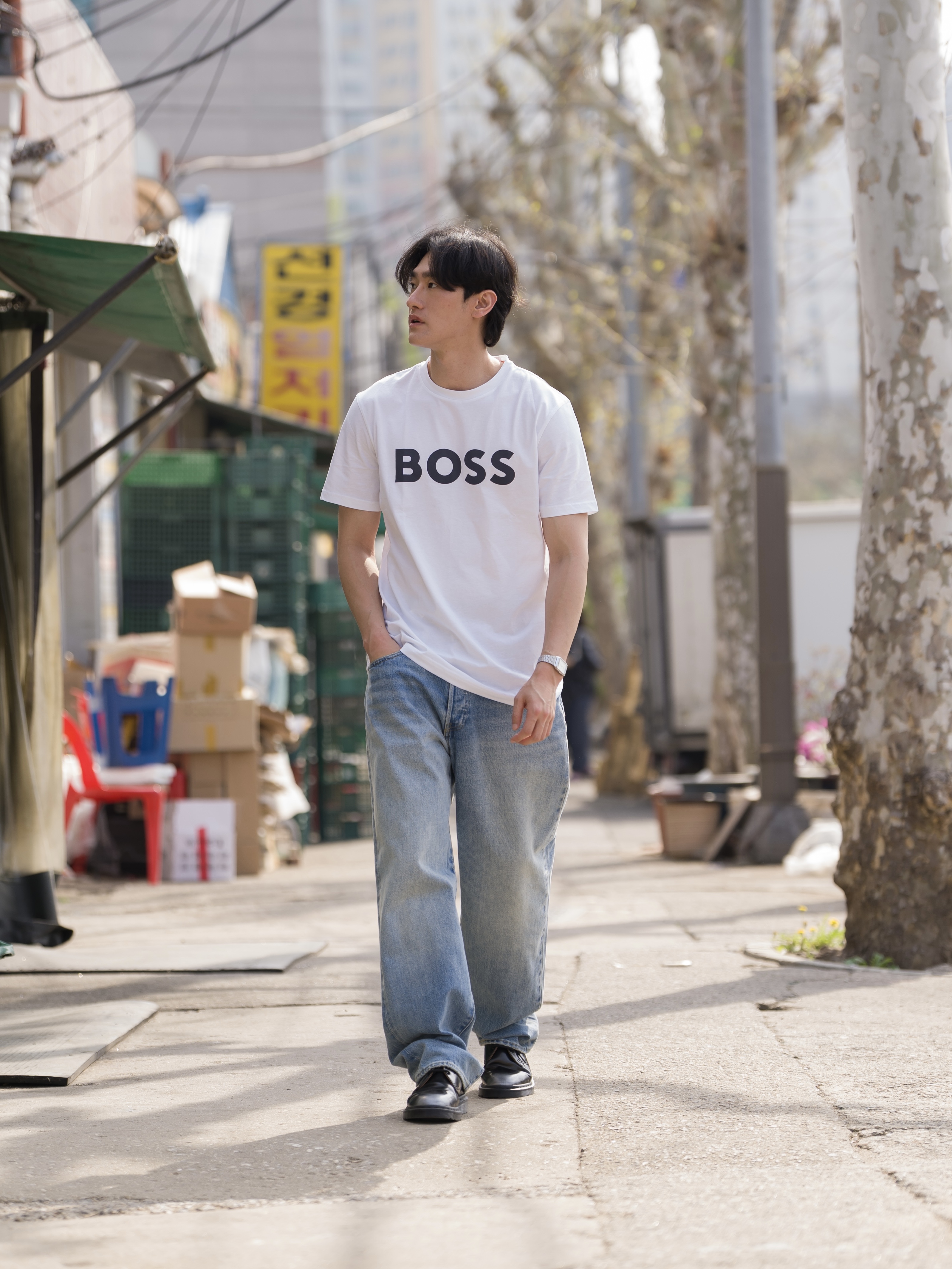 Dr. Martens x Supreme 1461 Gray Silver, Levi's x Beams Stay Loose 1944 Denim Jeans Vintage Wash 착용 스타일 - 4