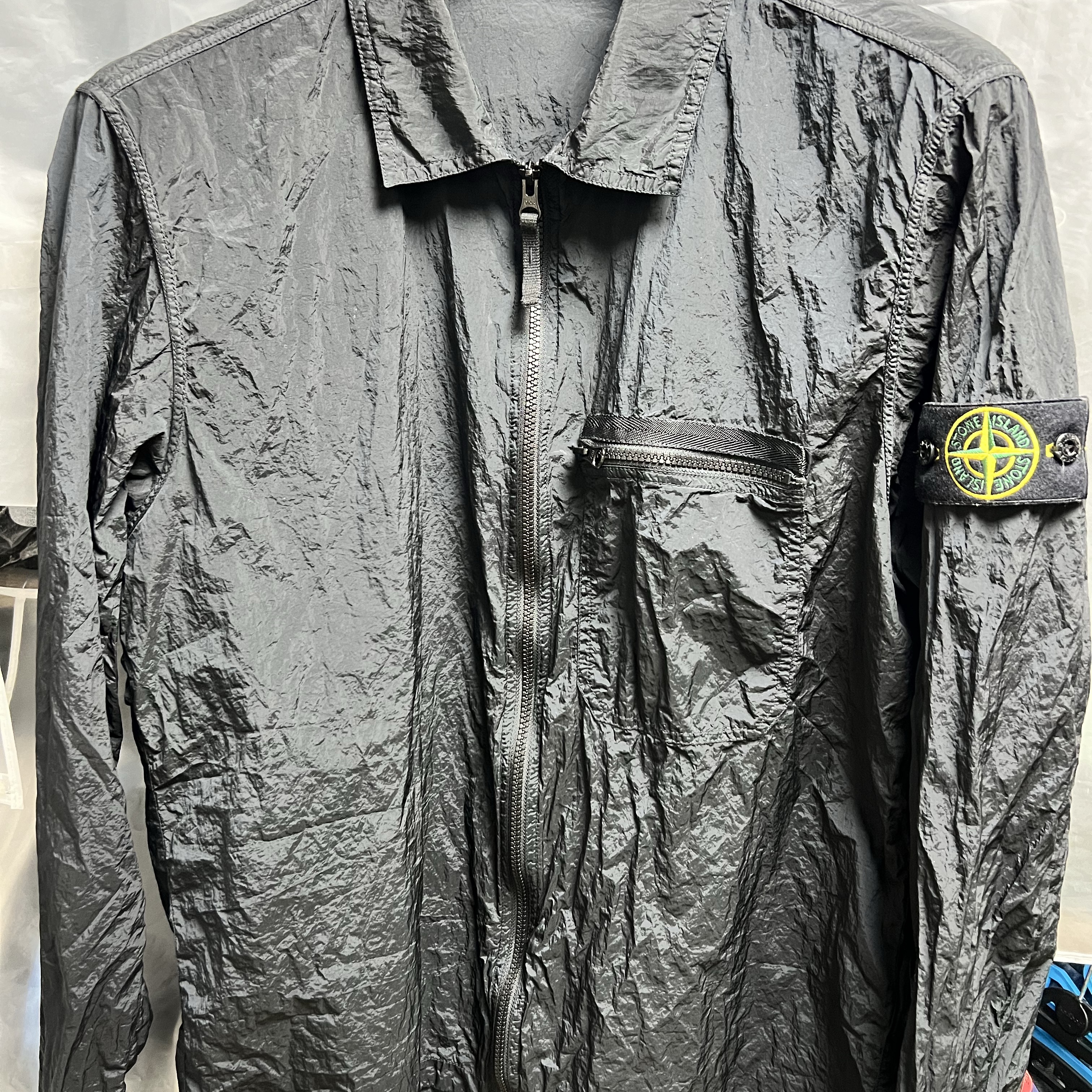 Stone Island 11219 Nylon Metal In Econyl Regenerated Nylon Overshirt Black - 24SS 착용 스타일