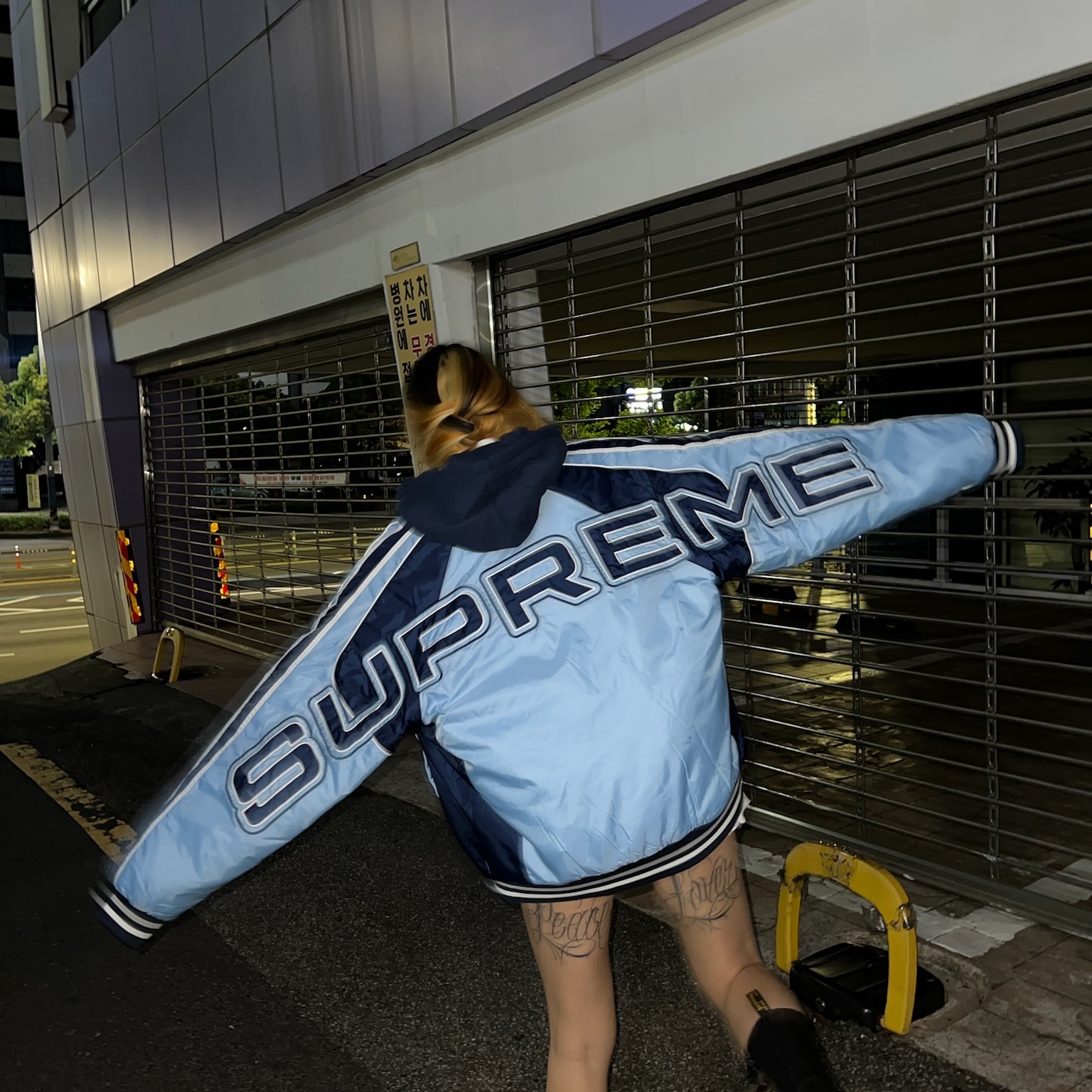 Supreme Hooded Stadium Jacket Blue - 24SS 착용 스타일 - 9