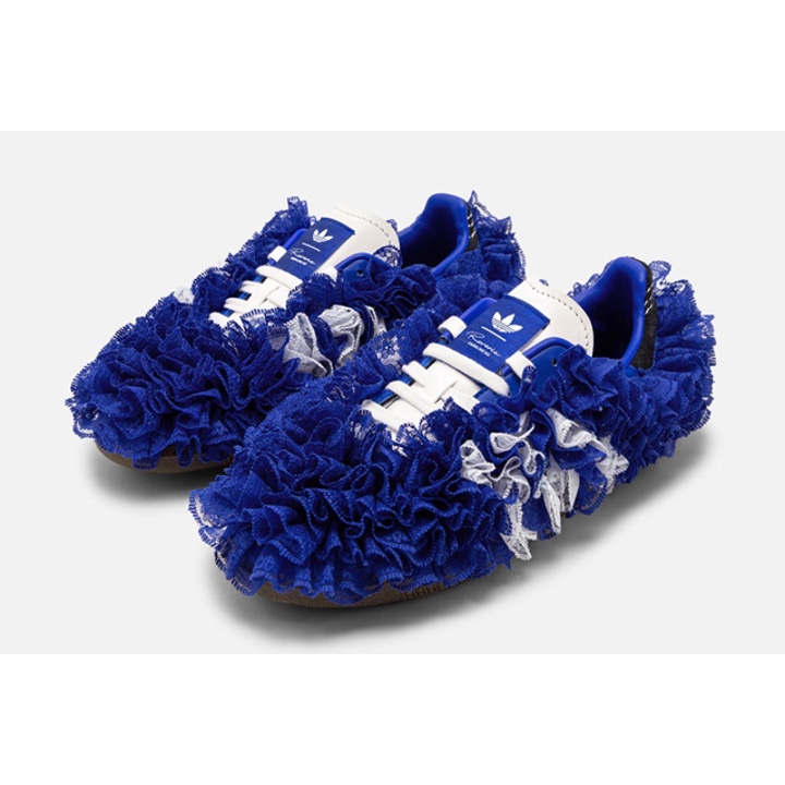 (W) Adidas x Caroline Hu Samba Lace Black, (W) Adidas x Caroline Hu Samba Lace Blue 착용 스타일 - 2