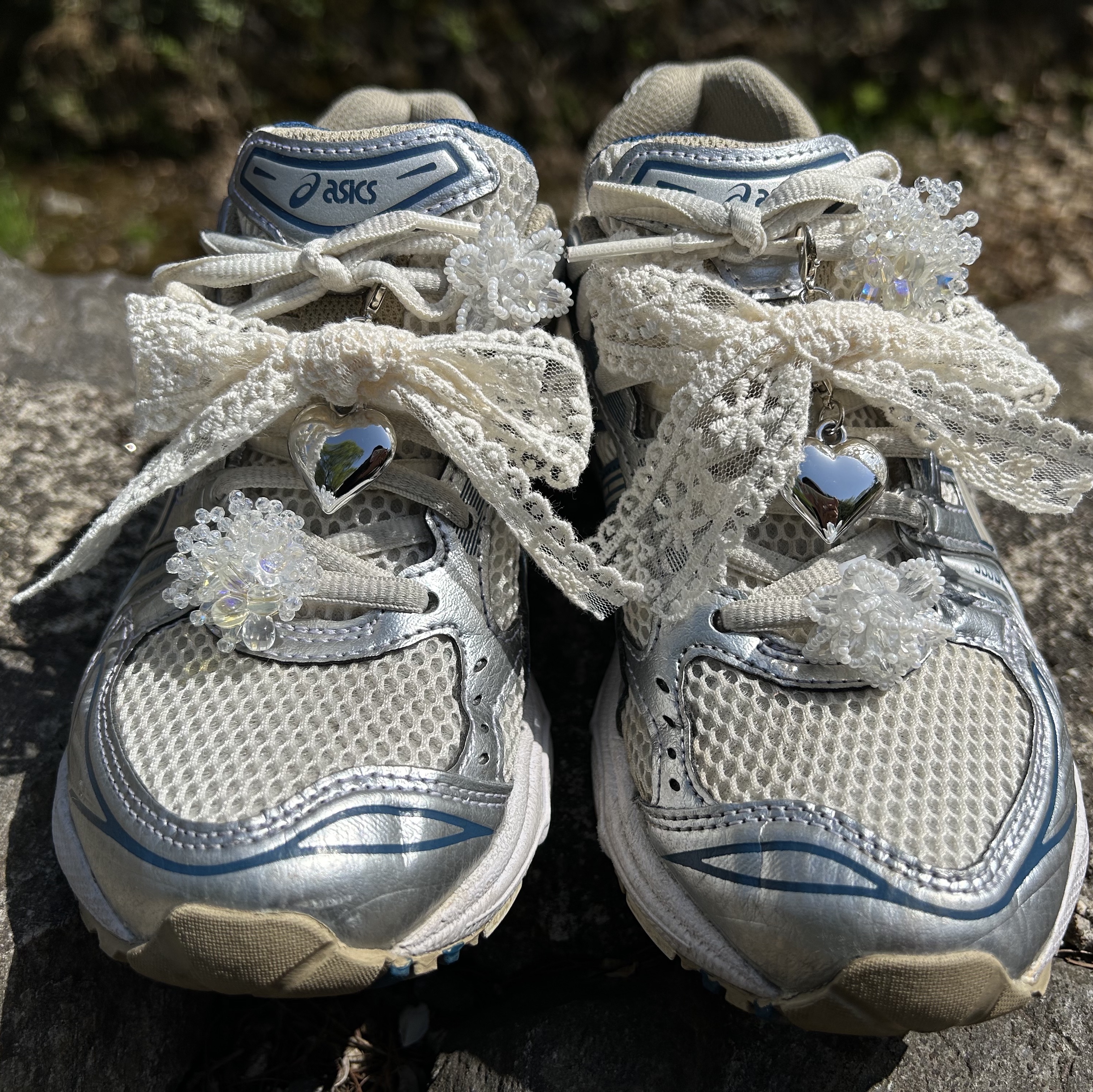 Asics Gel-Kayano 14 Cream Pure Silver 착용 스타일 - 1
