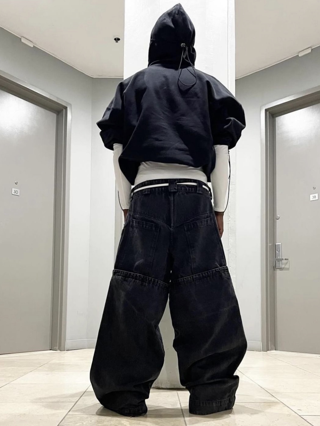 [KREAM 단독] Hyacyn Denim Us Sevar Rof Black 착용 스타일 - 3