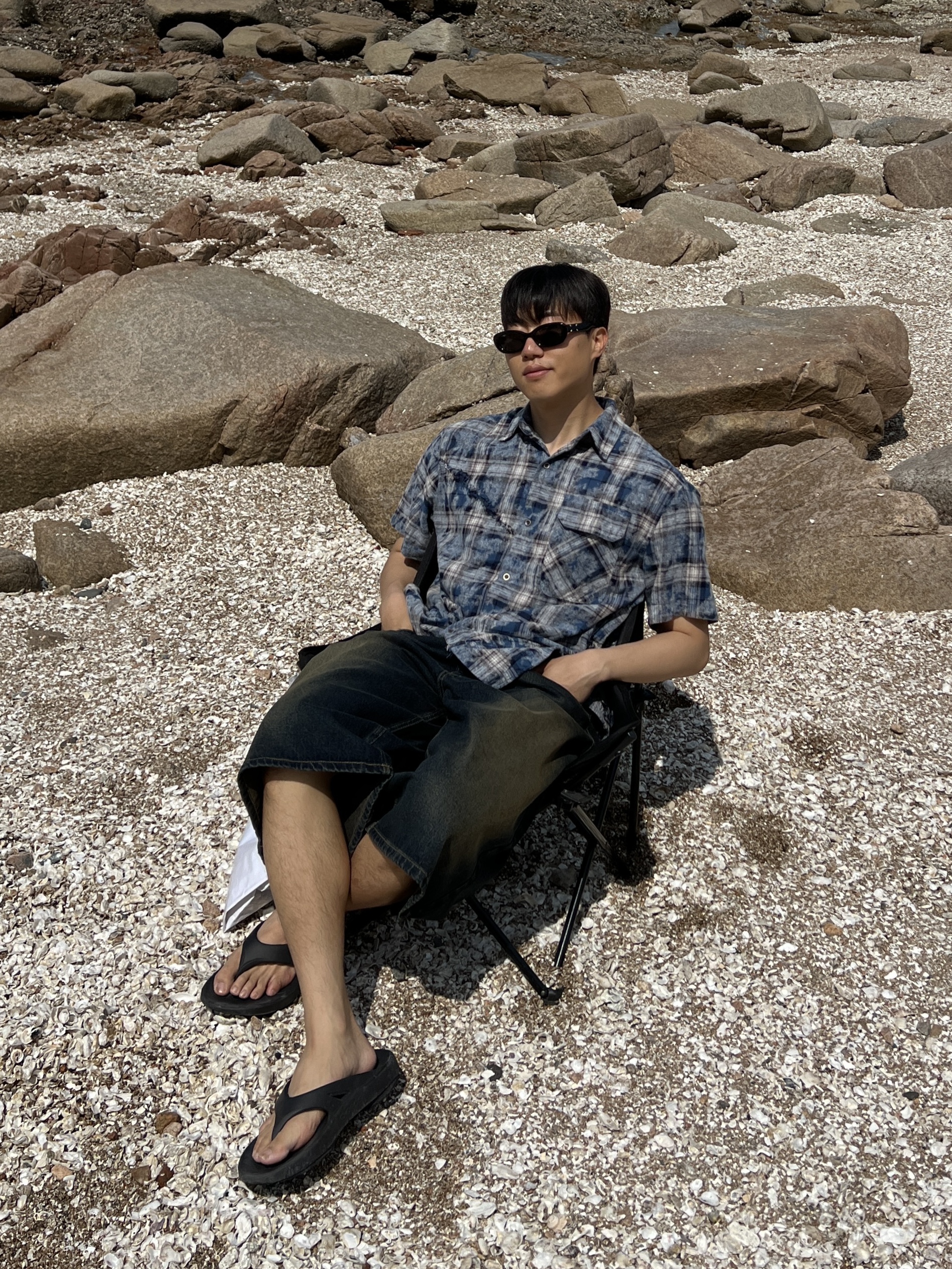 Oofos OOriginal Black 착용 스타일 - 2