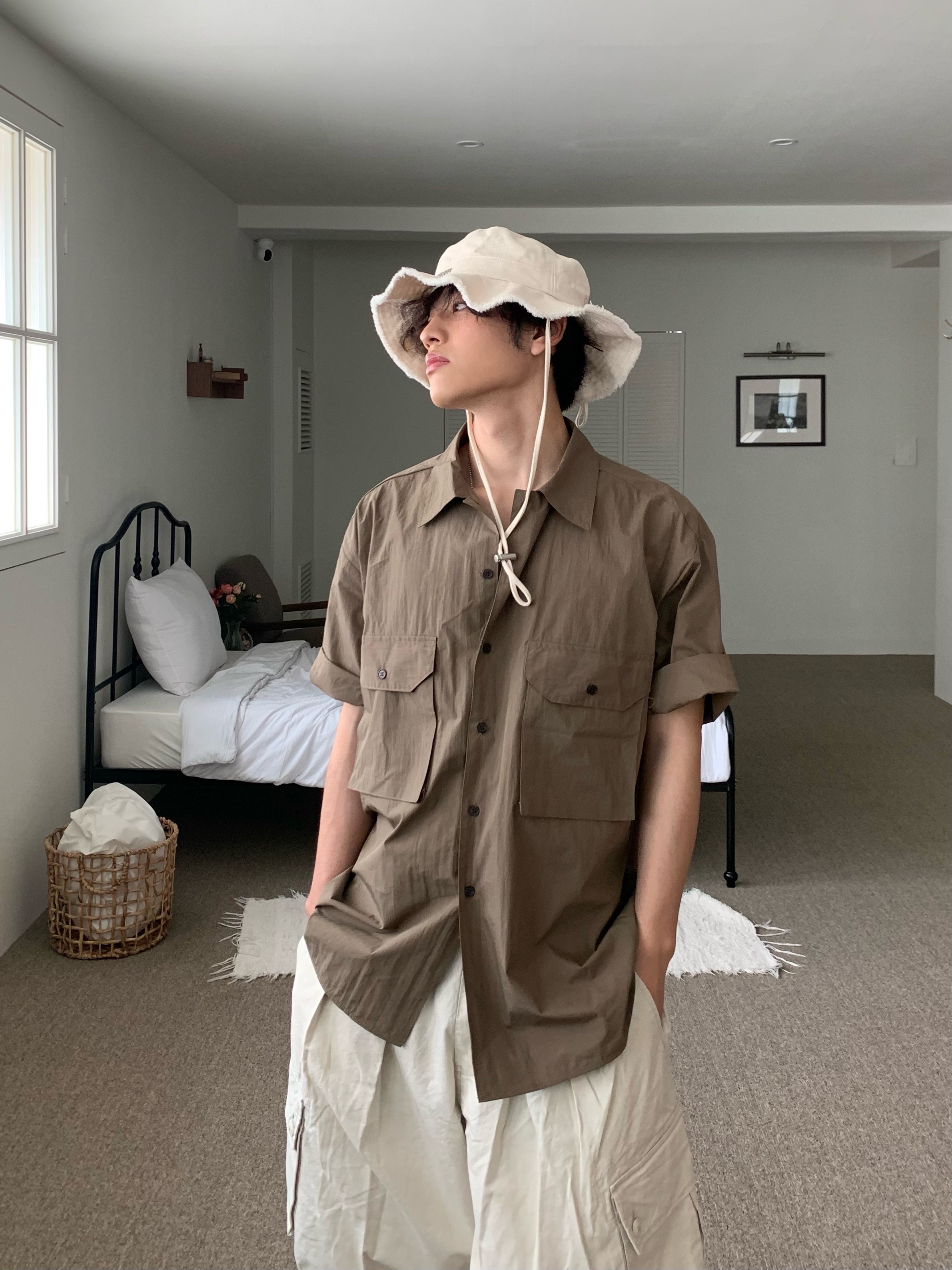 Jacquemus Le Bob Artichaut Bucket Hat Off White 착용 스타일