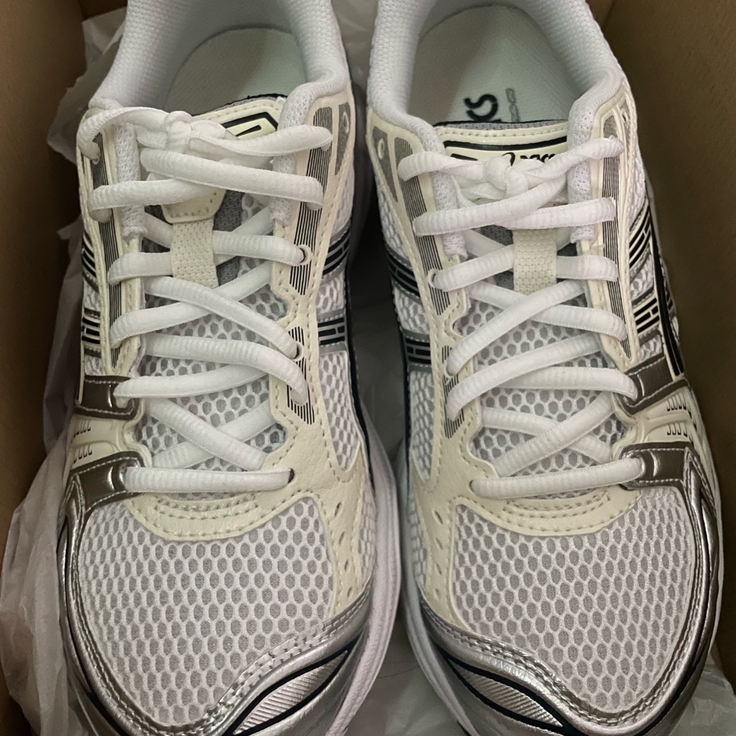 (W) Asics Gel-Kayano 14 White Midnight 착용 스타일