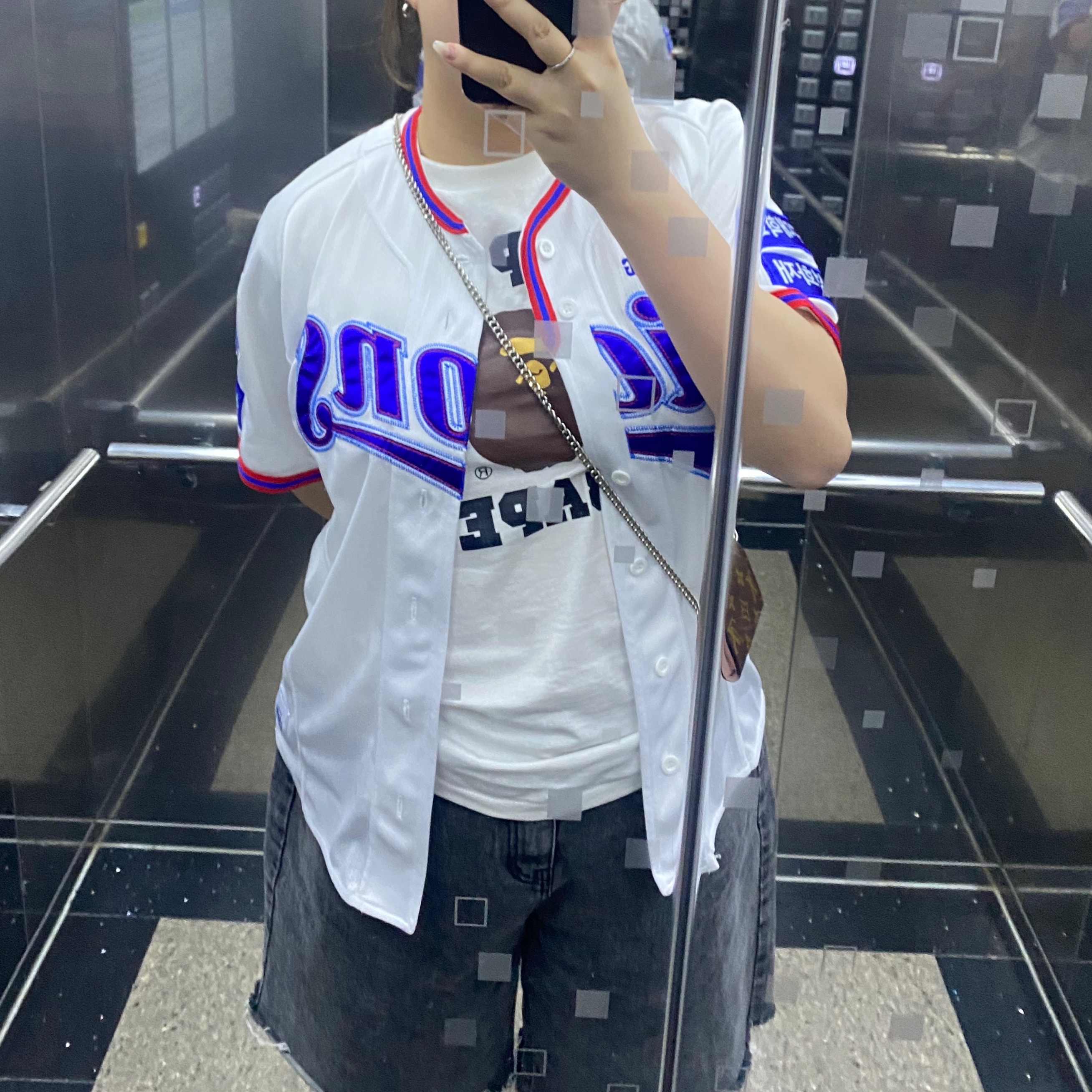 Samsung Lions 2024 Professional Home Uniform White (Non Marking Ver.), BAPE Japan College City T-Shirt White 착용 스타일