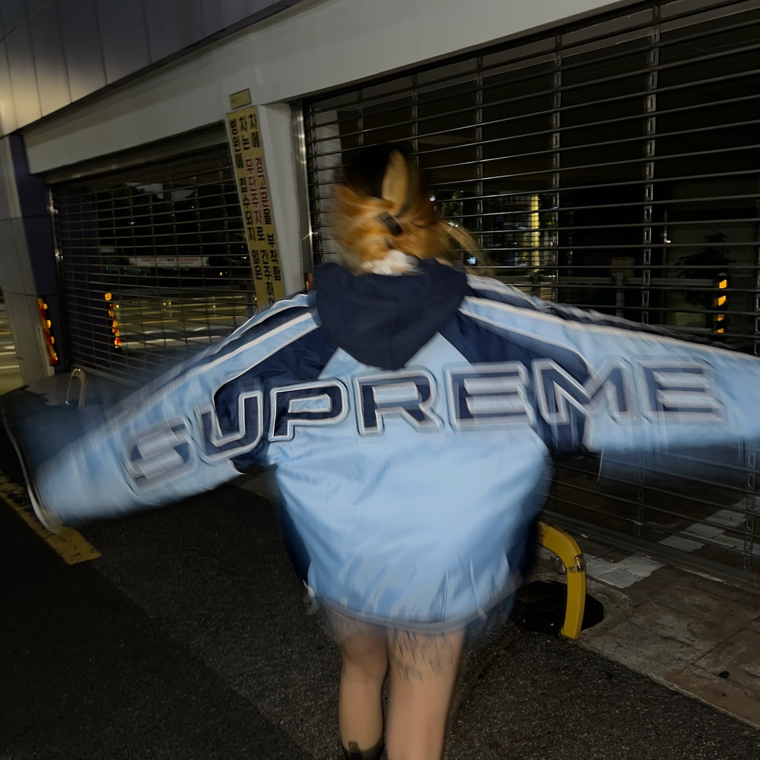Supreme Hooded Stadium Jacket Blue - 24SS 착용 스타일 - 8