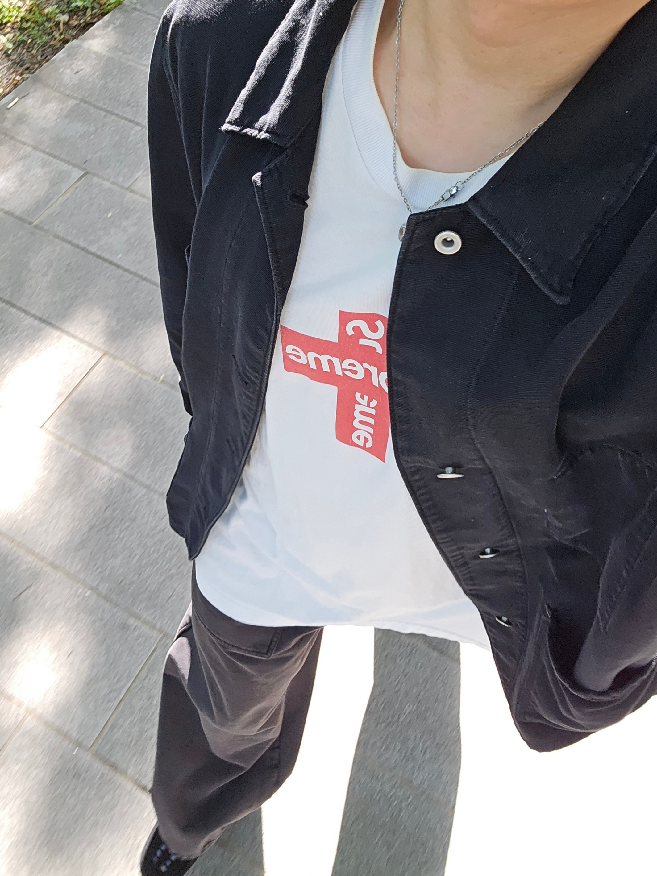Polyteru Chore Jacket (Coverall Jacket) 23 ver. Black, Supreme Cross Box Logo T-Shirt White - 20FW 착용 스타일 - 1