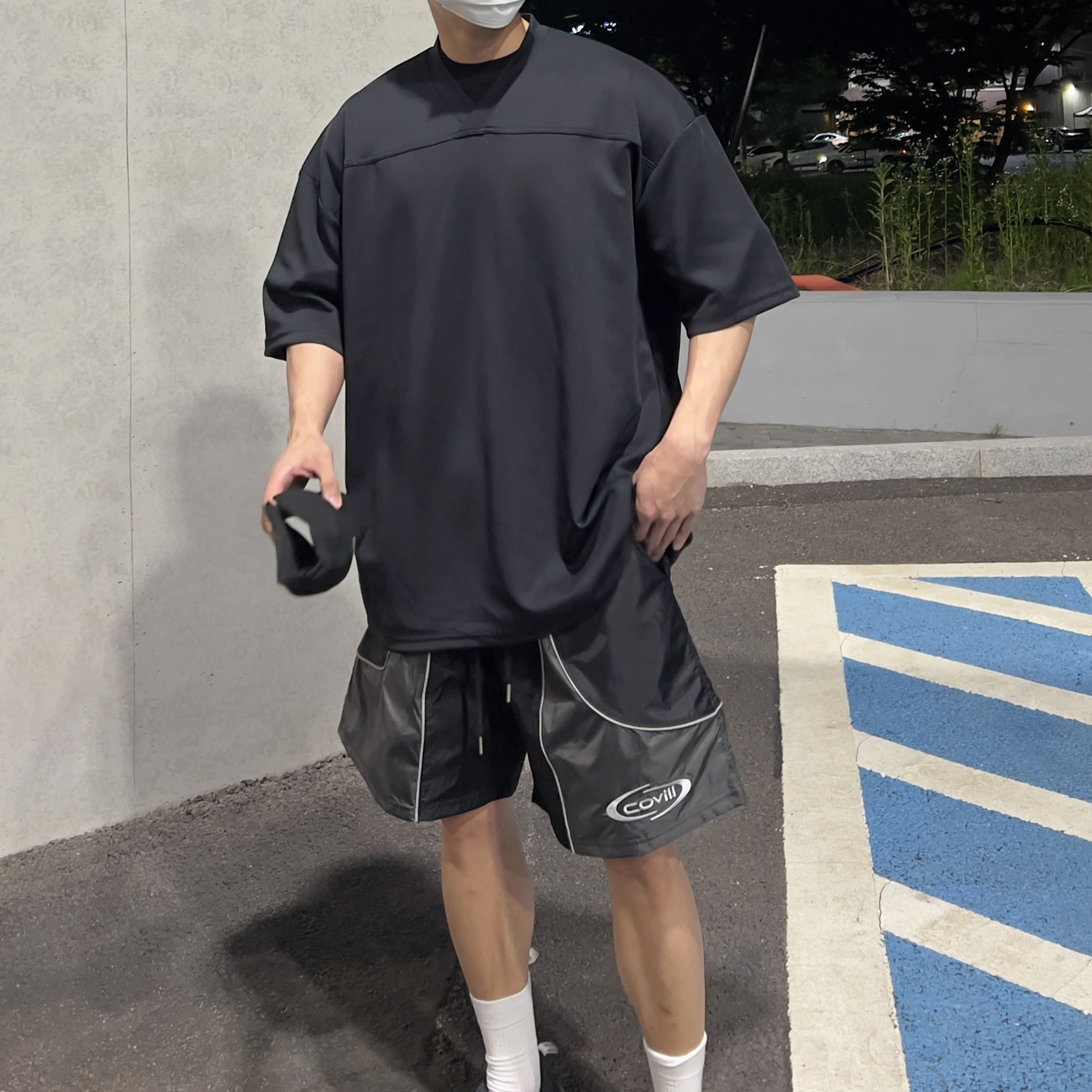 Oakley Factory Team x Brain Dead Orbital Flesh Black glitter, Oakley Factory Team x Brain Dead Suede Flesh Caviar Mesh Black 착용 스타일 - 2