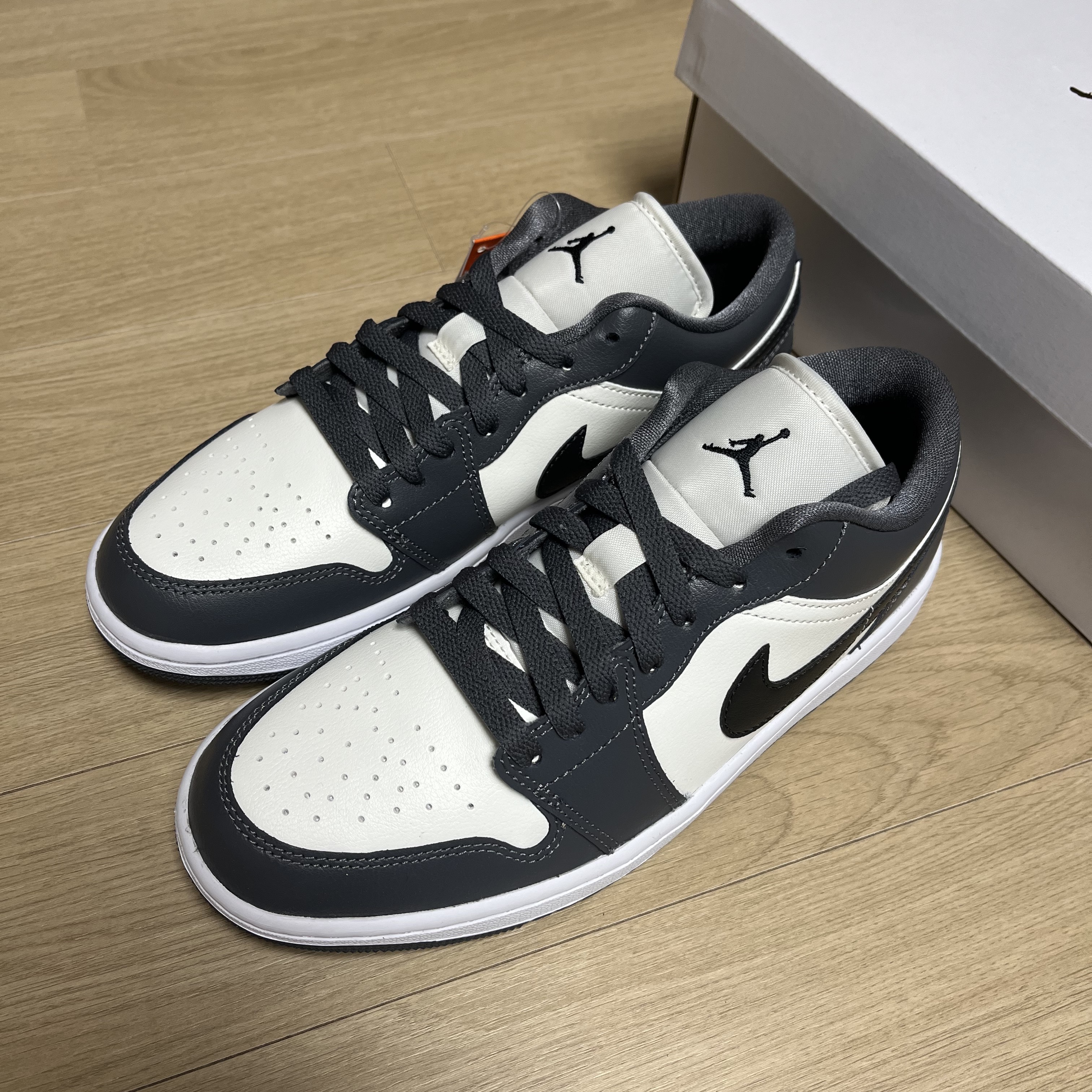 (W) Jordan 1 Low Sail Dark Grey 착용 스타일