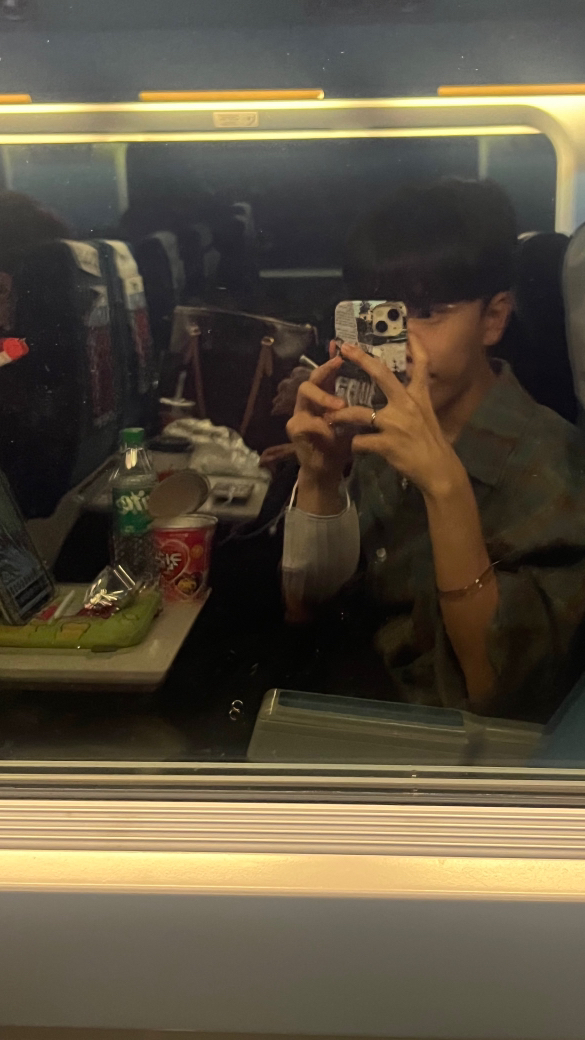 KREAM 프로필 이미지