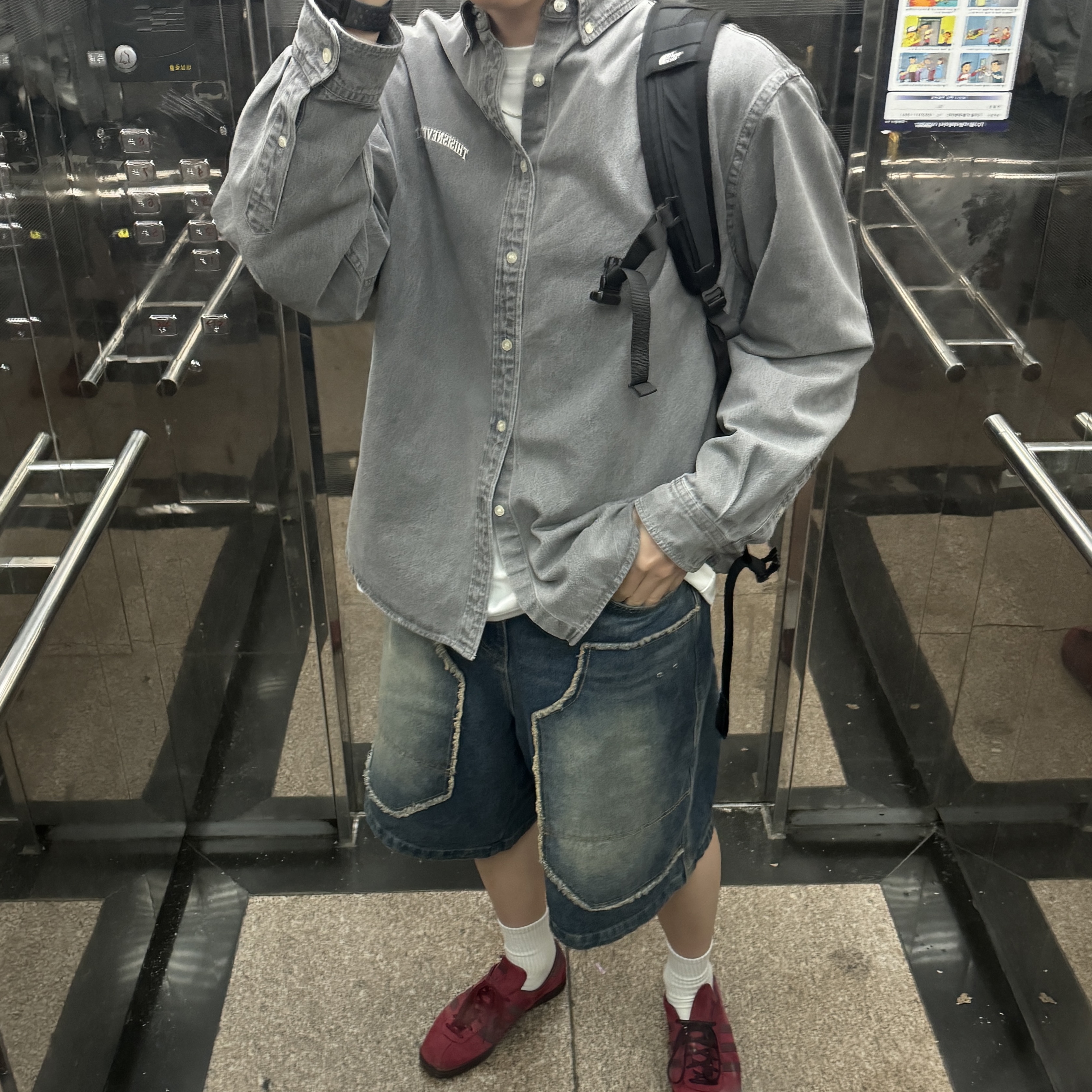 Adidas Tobacco Gruen Collegiate Burgundy, The North Face Big Shot Black 착용 스타일