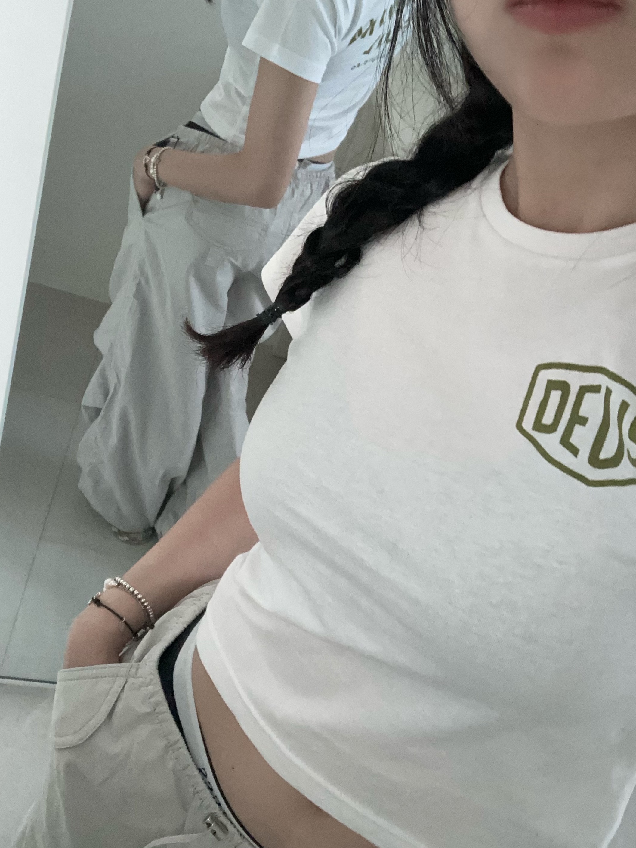 (Kids) Deus Ex Machina College Samcheong T-Shirt White, (Kids) Deus Ex Machina College Seoul T-Shirt Black 착용 스타일 - 6