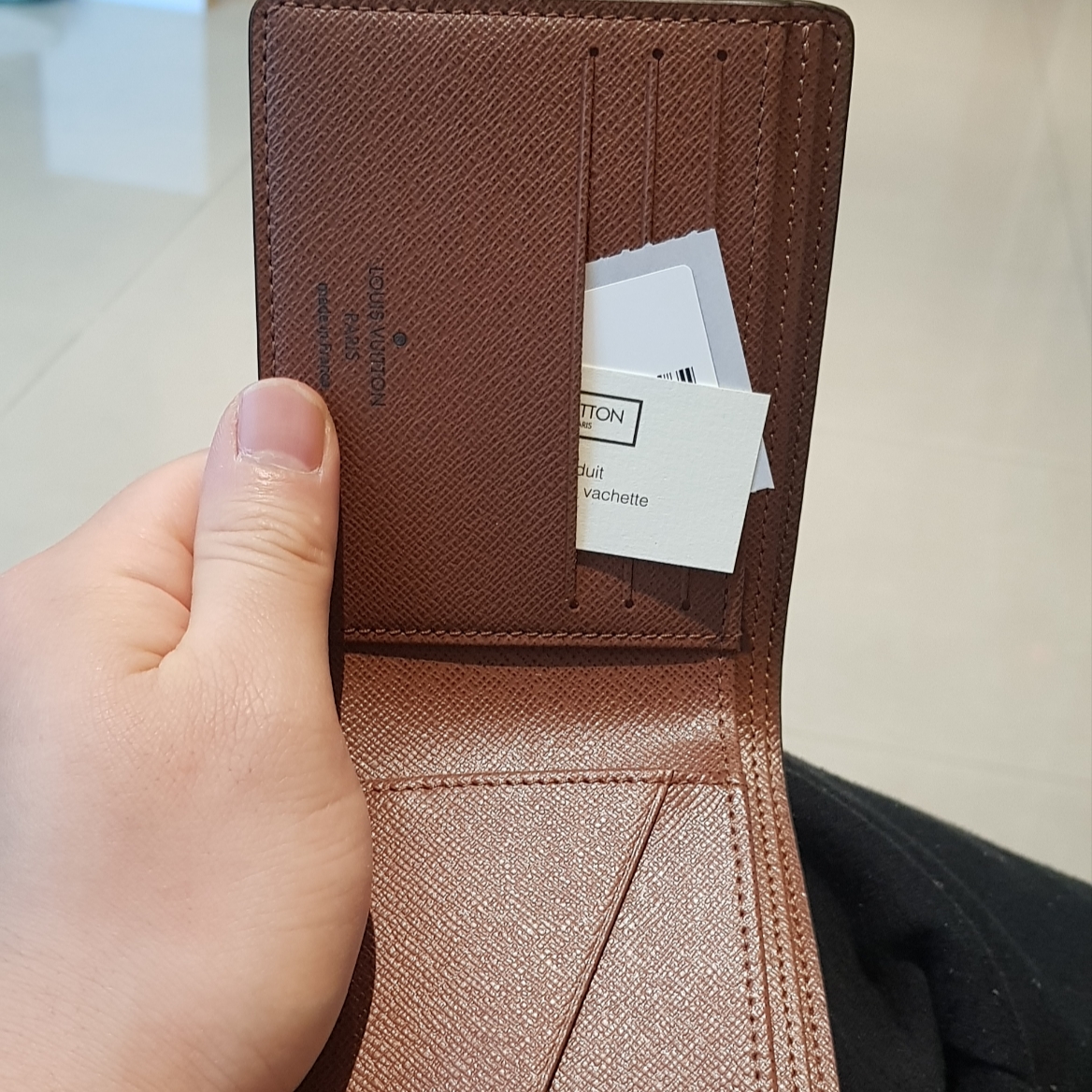 Louis Vuitton Multiple Wallet Monogram 착용 스타일 - 1