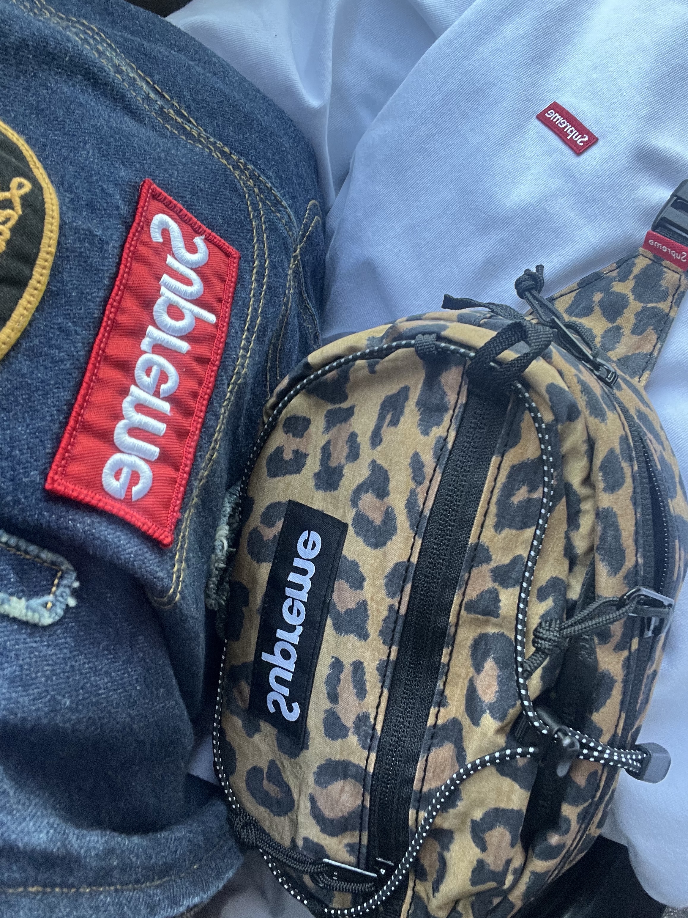 Supreme x Vanson Leathers Cordura Denim Jacket Blue - 22FW, Supreme Ventile Camp Cap White - 23SS 착용 스타일 - 2