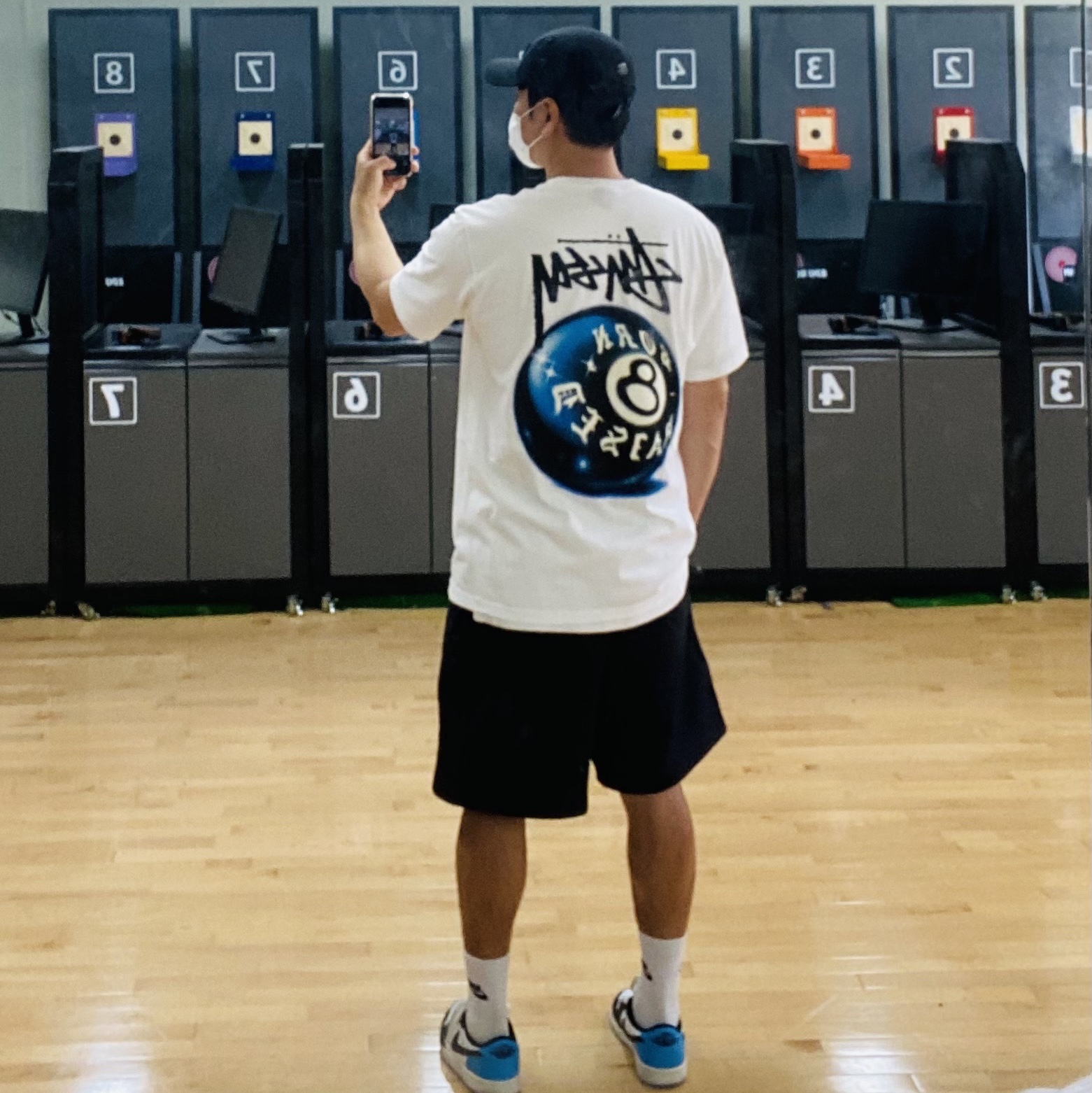 Stussy x Born X Raised 8 Ball T-Shirt White, Jordan 1 Retro Low OG Black and Dark Powder Blue 착용 스타일