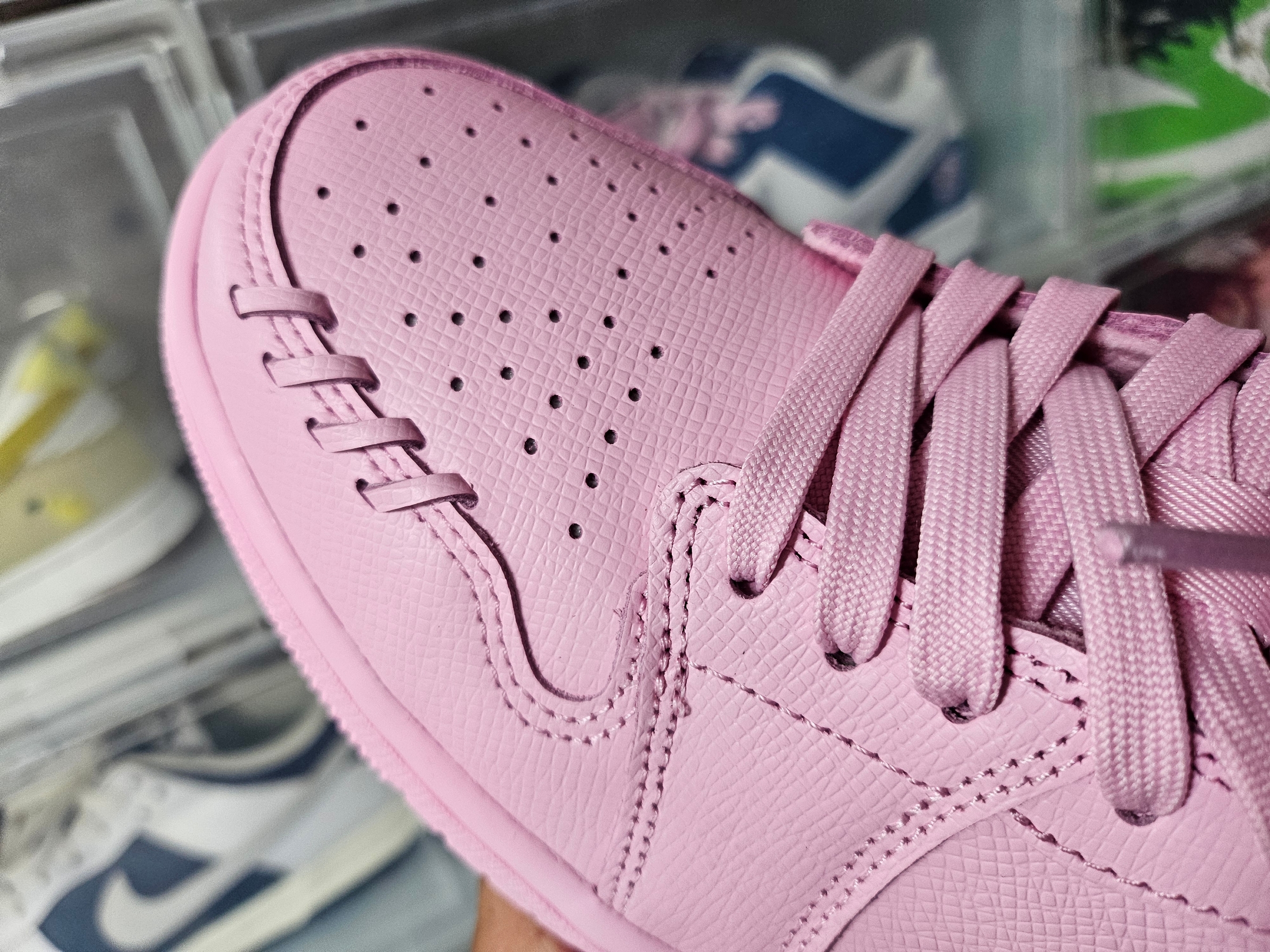 (W) Jordan 1 Low Method of Make Metallic Pink Metallic Gold 착용 스타일 - 4