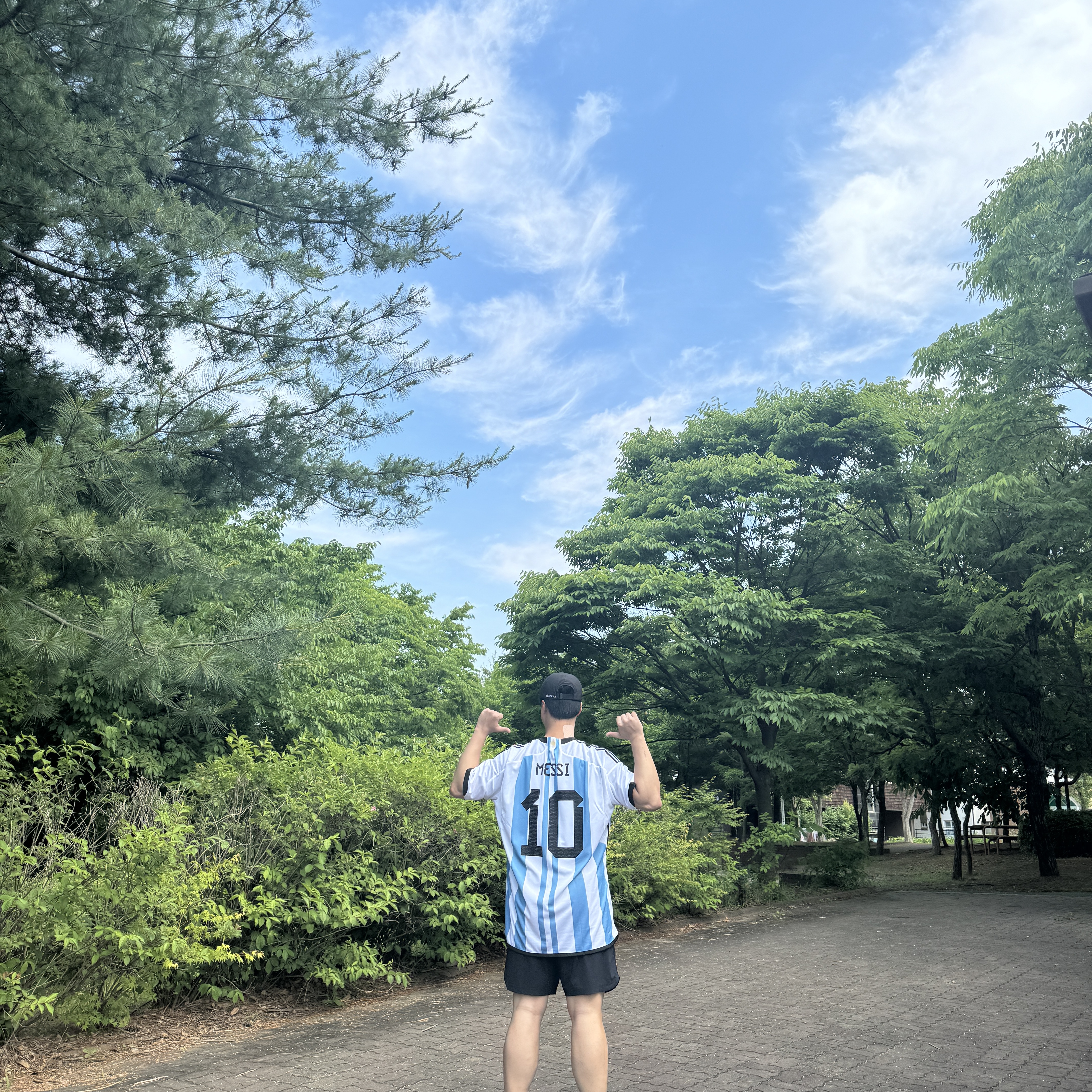 Adidas Argentina Home Jersey 2022 Winners 3-Star White Light Blue - US Sizing (Non Marking Ver.) 착용 스타일