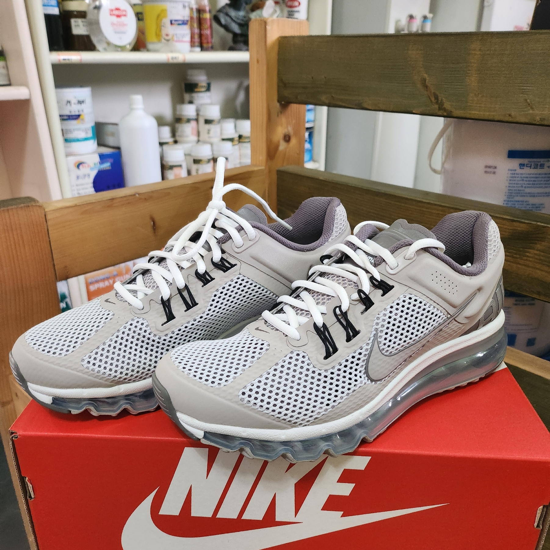 Nike Air Max 2013 Photon Dust Flat Pewter 착용 스타일