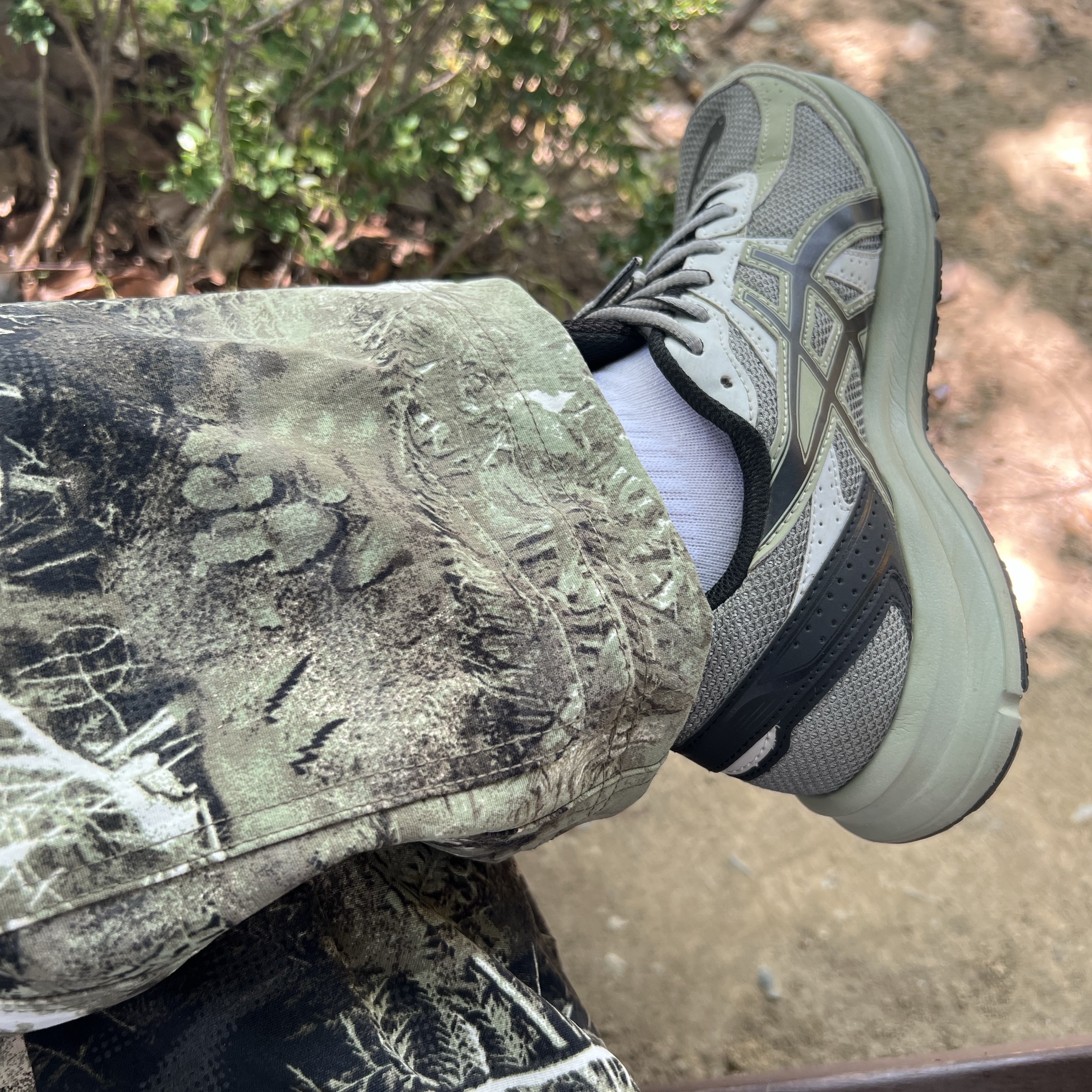 Nike ACG Smith Summit Allover Print Cargo Pants Oil Green - Asia, Asics Jog 100 S Sheet Rock - 2E Wide 착용 스타일