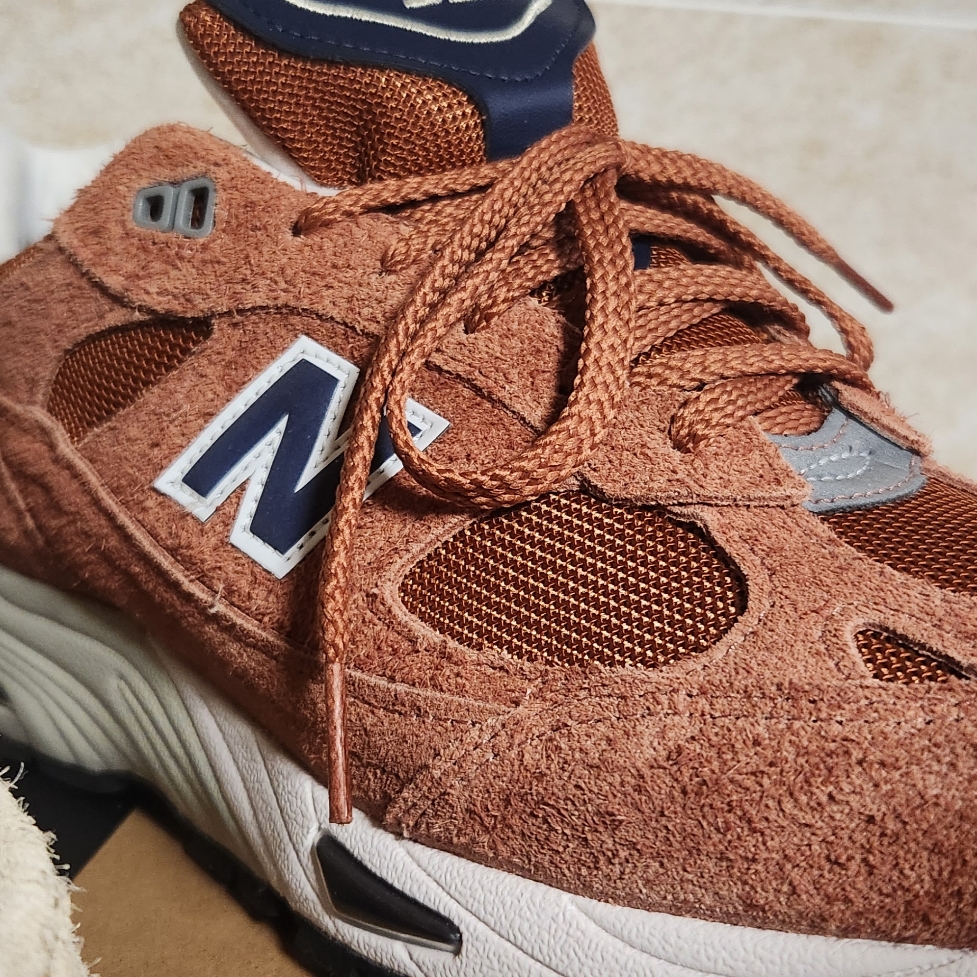 New Balance 991 Made in UK Orange 착용 스타일