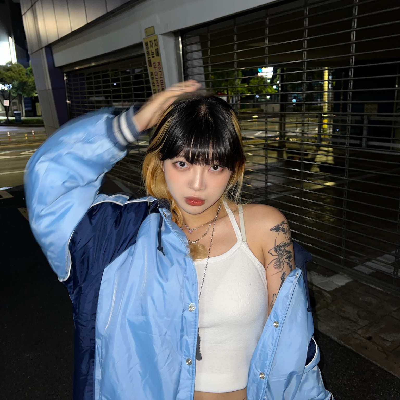 Supreme Hooded Stadium Jacket Blue - 24SS 착용 스타일 - 4