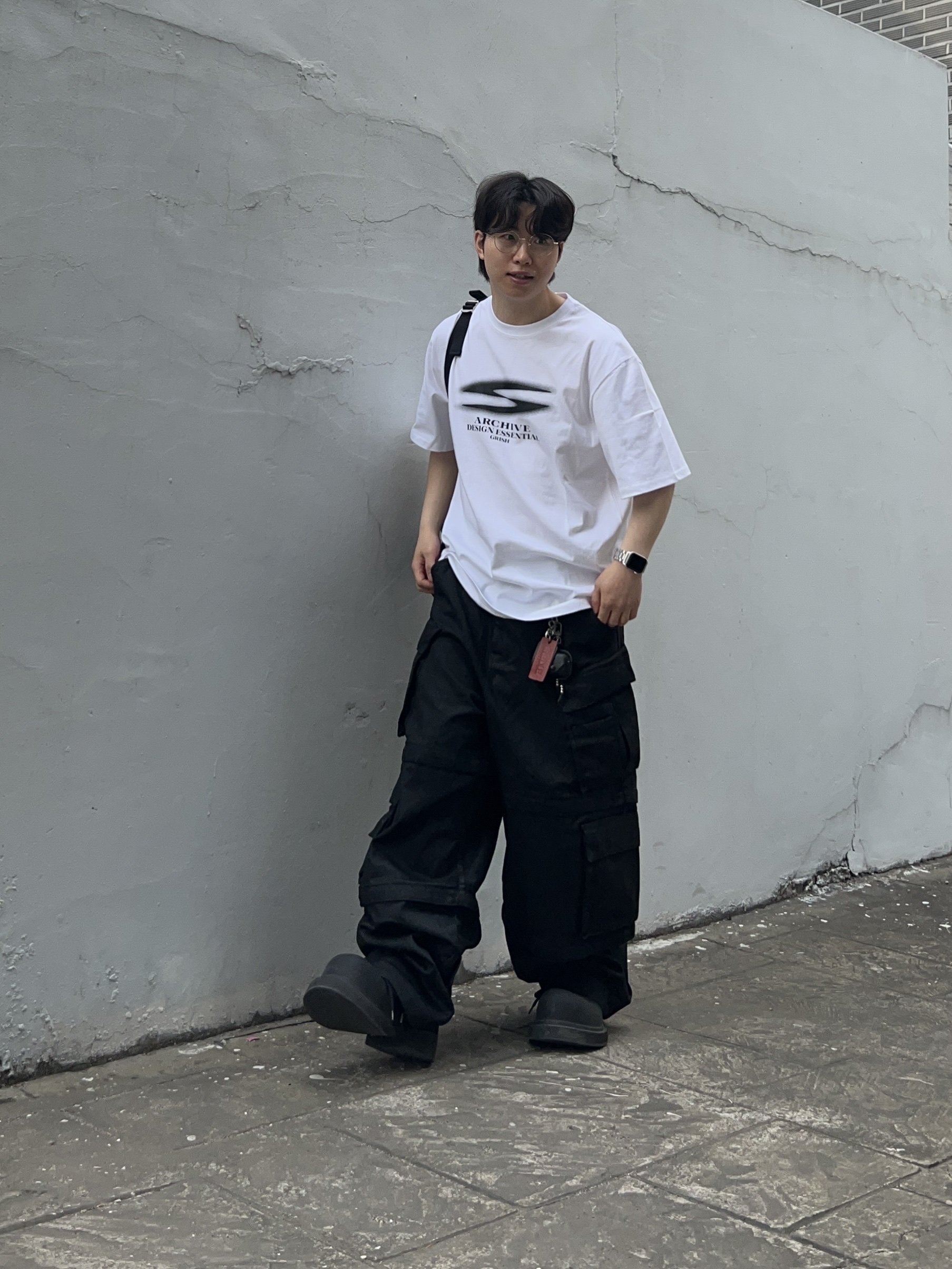 Balenciaga Steroid Derby Black, Project G/R Oversized Convertible Cargo Pants Coated Black 착용 스타일 - 3