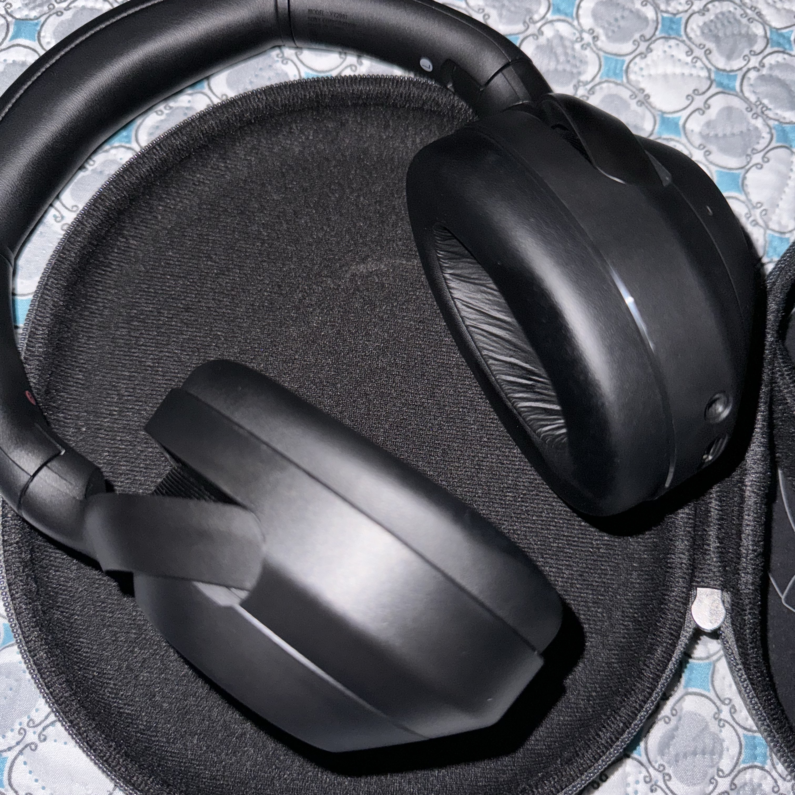Sony ULT WEAR Black (Sony Korea Ver.) 착용 스타일