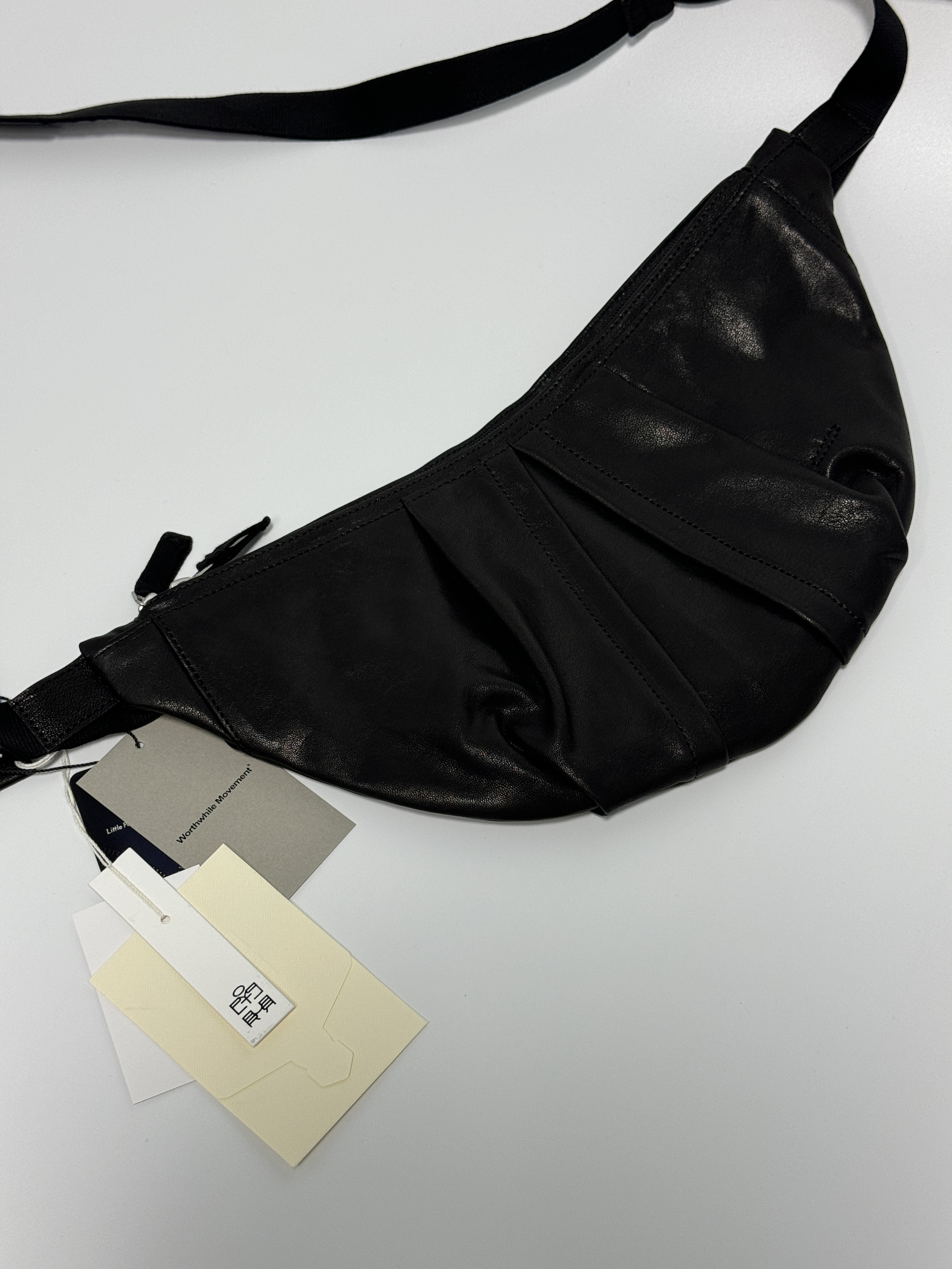 Polyteru Calf Bag Black Lambskin, Polyteru Human Index Index Track Pants Black/Purple 착용 스타일 - 1