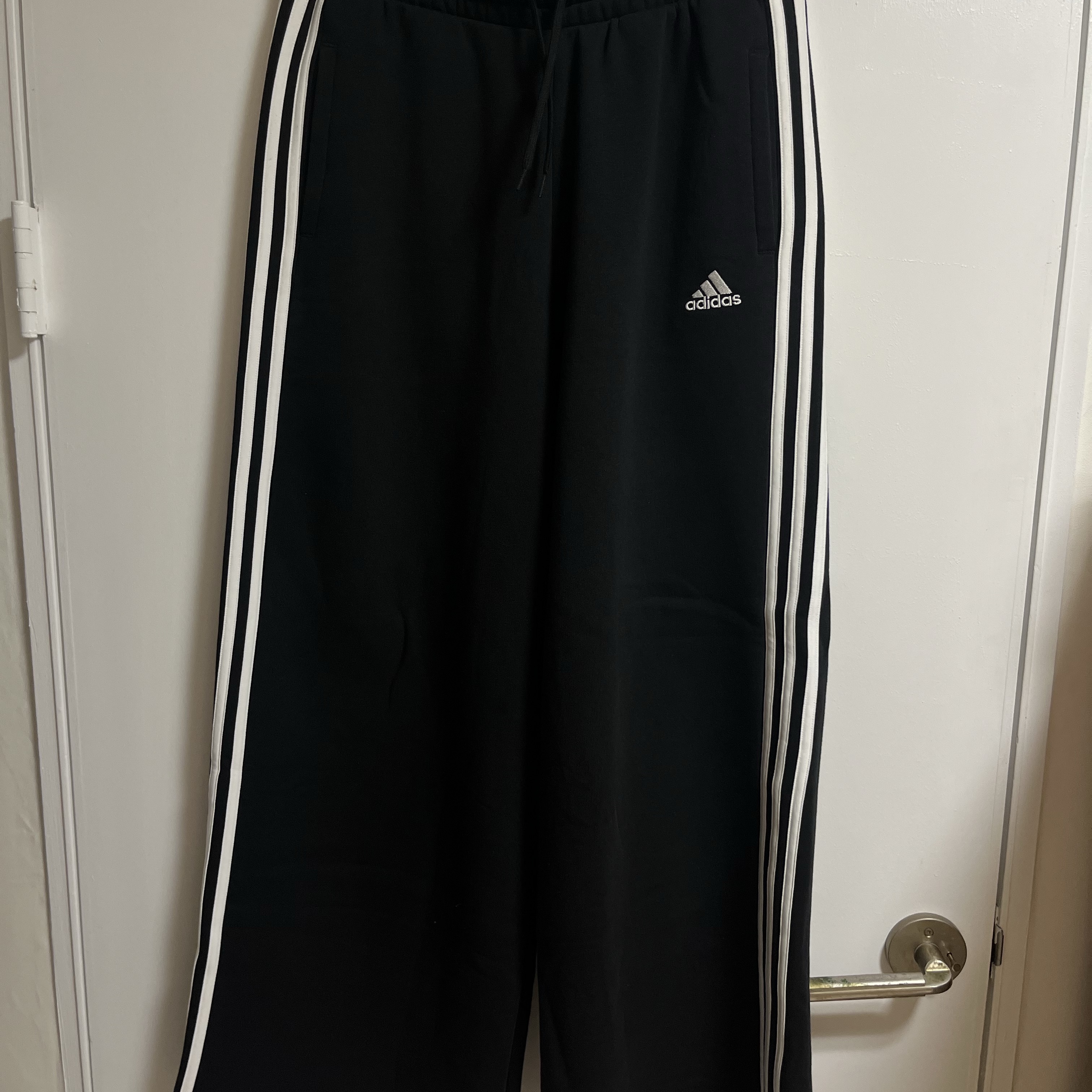 (W) Adidas Essentials 3-Stripes French Terry Wide Pants Black - KR Sizing 착용 스타일