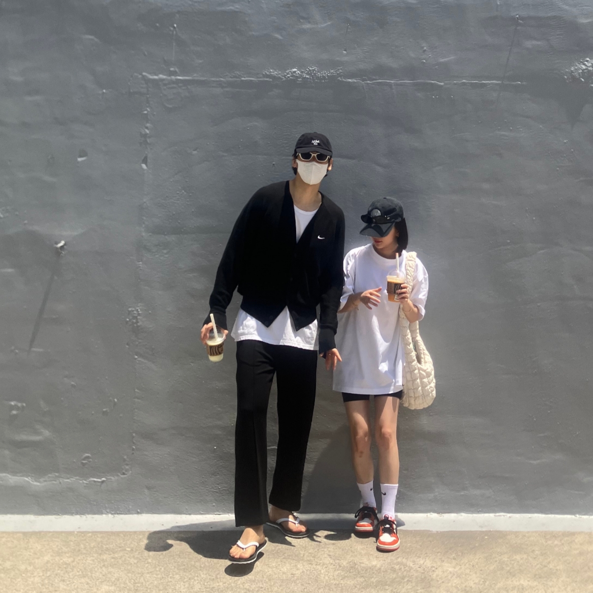 Nike On Deck Slide White Black, Nike SB Skateboarding Cardigan Black - Asia 착용 스타일