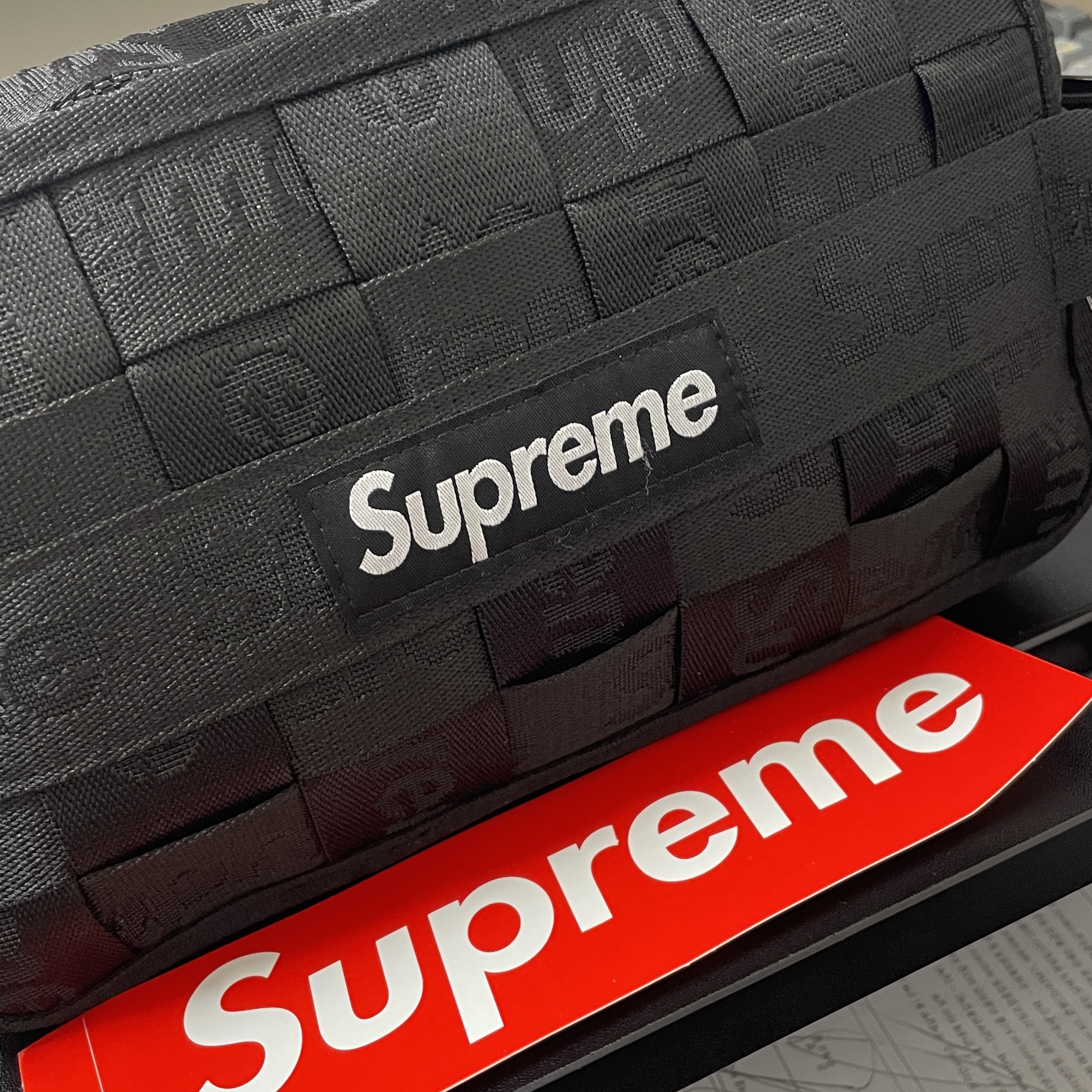 Supreme Woven Utility Bag Black - 24SS 착용 스타일 - 2