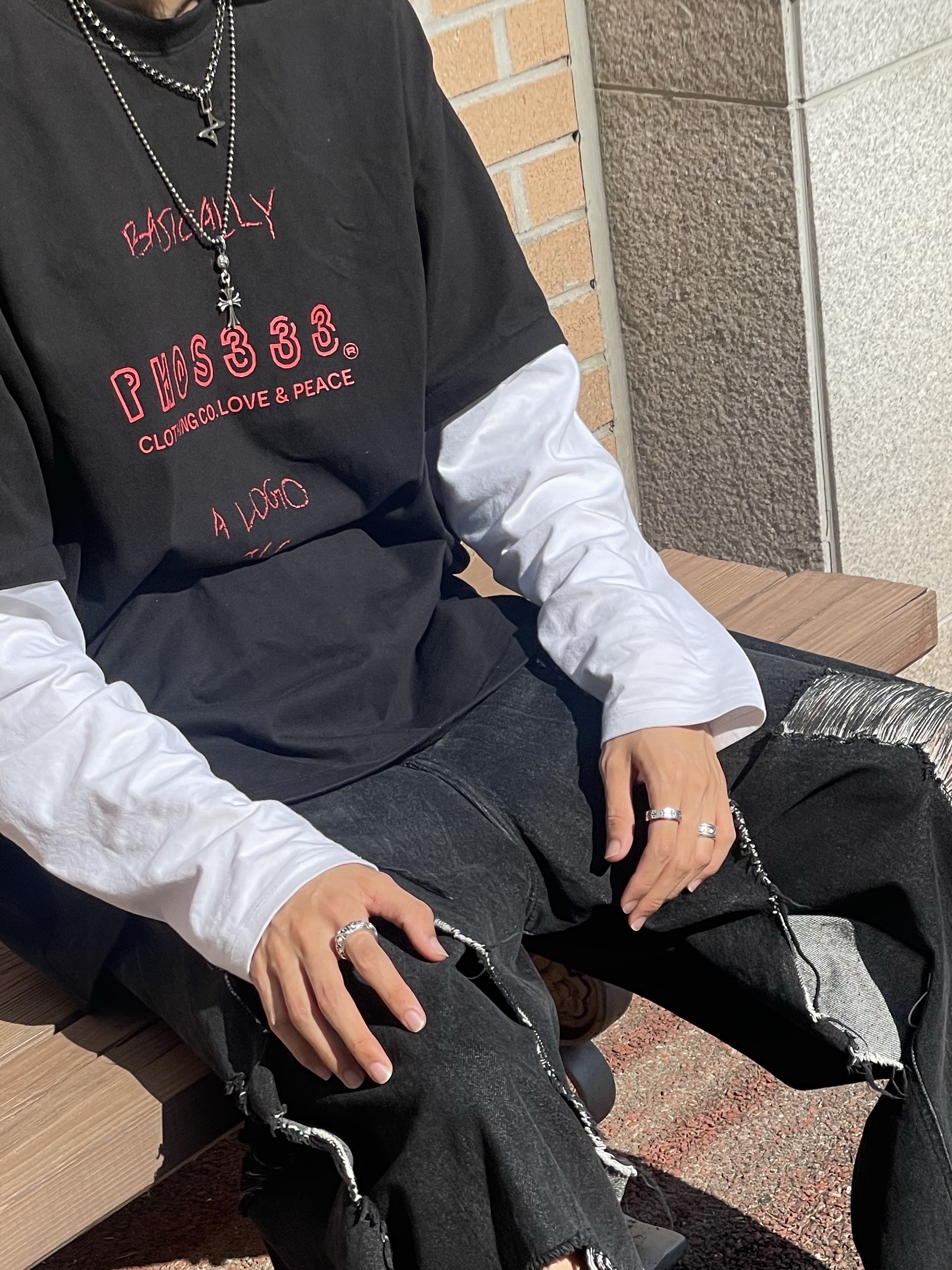 BLR Destroyed Black Denim Pants Black 착용 스타일 - 2